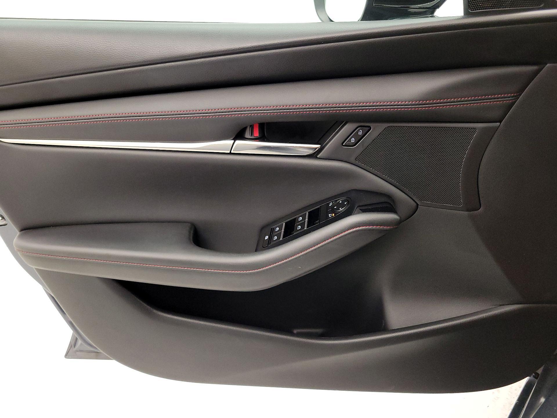Thumbnail: 2025 Mazda Mazda3 - 12