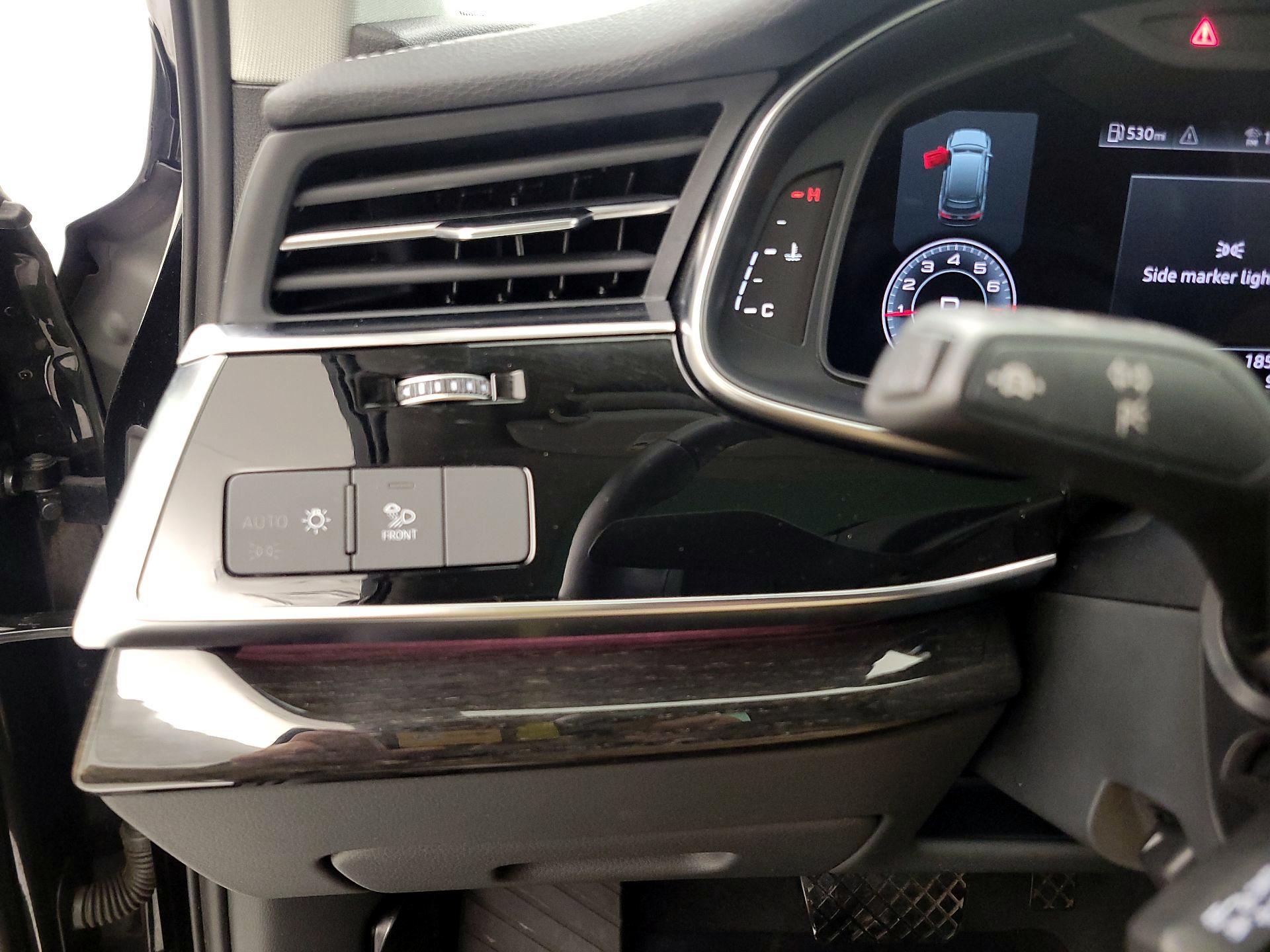 Thumbnail: 2023 Audi Q7 - 13