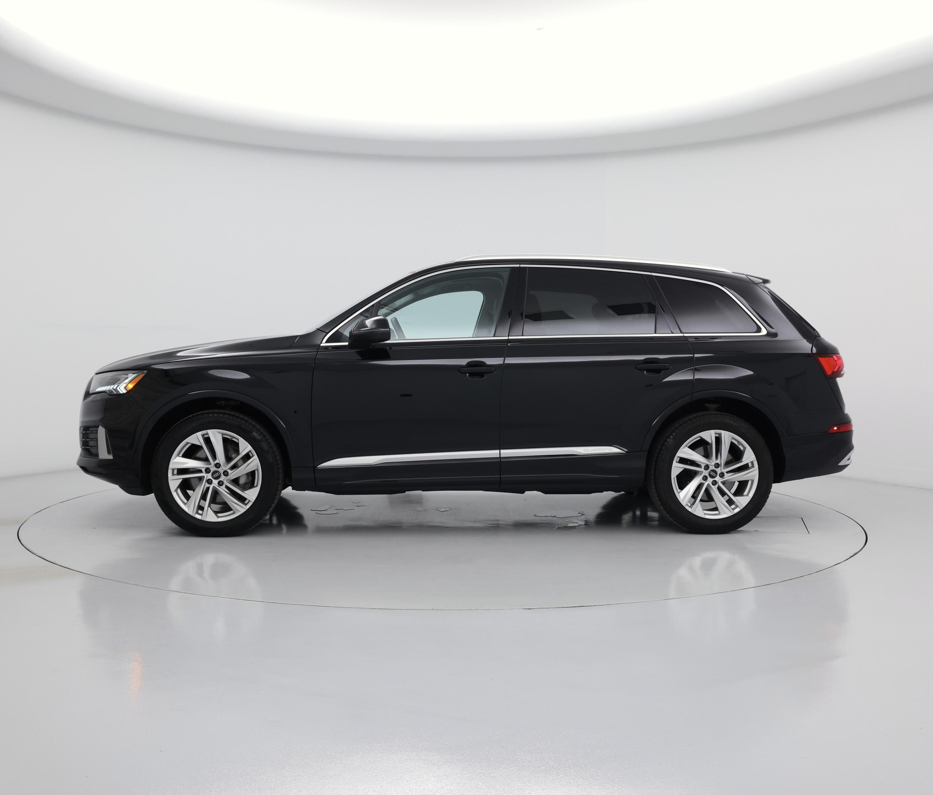 Thumbnail: 2023 Audi Q7 - 3