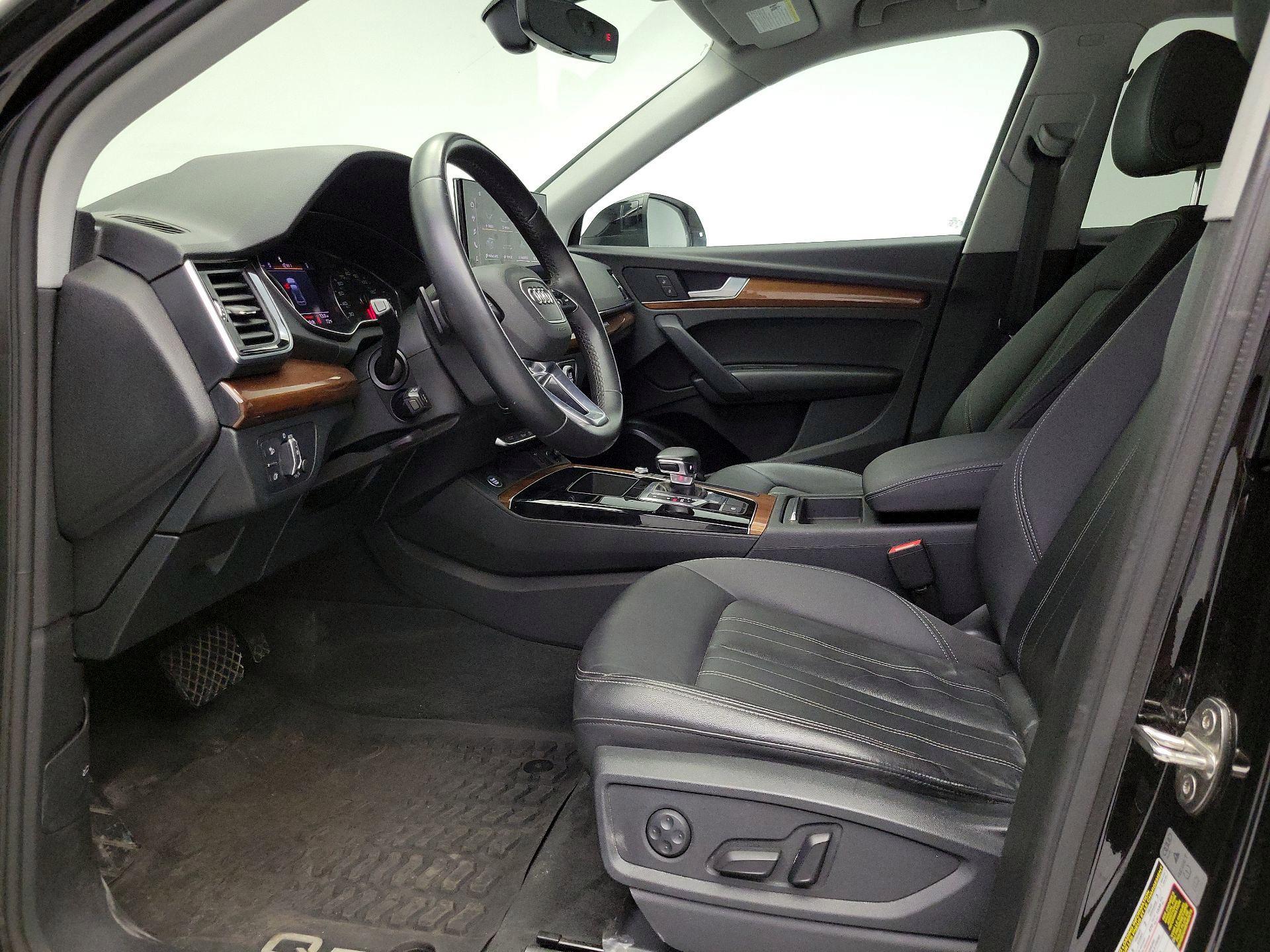 Thumbnail: 2021 Audi Q5 - 11