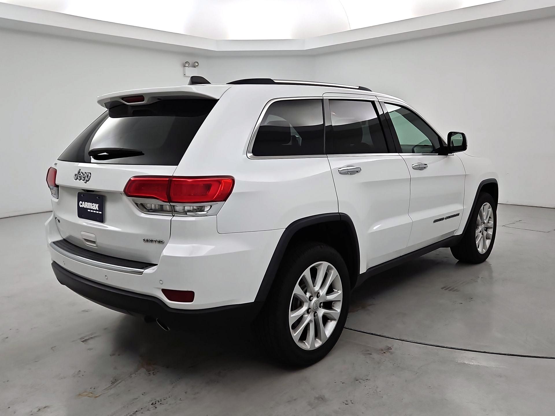 Thumbnail: 2017 Jeep Grand Cherokee - 5