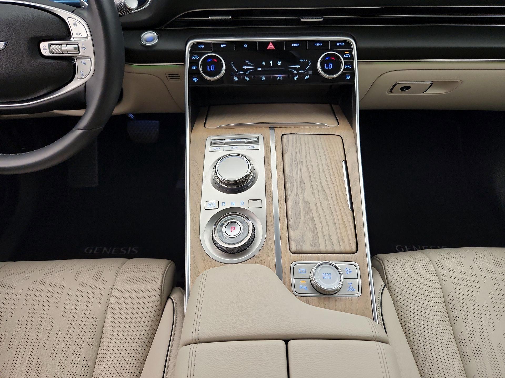 Thumbnail: 2023 Genesis GV80 - 18