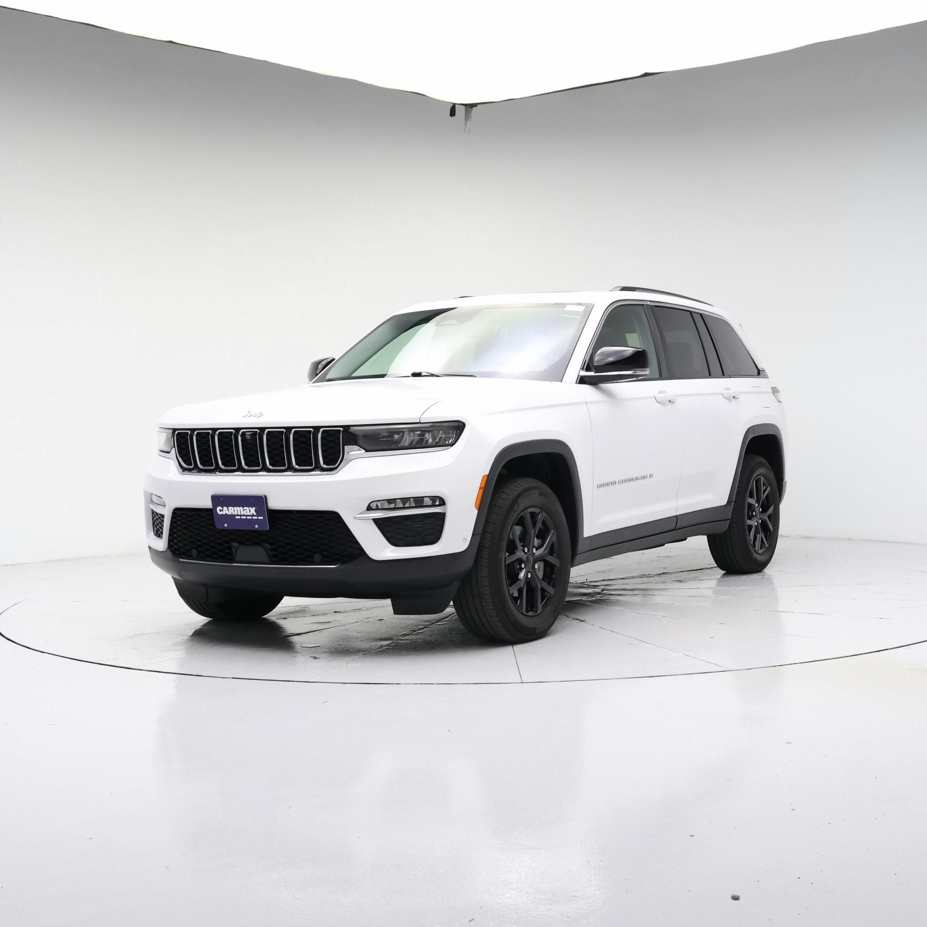 Thumbnail: 2023 Jeep Grand Cherokee - 4