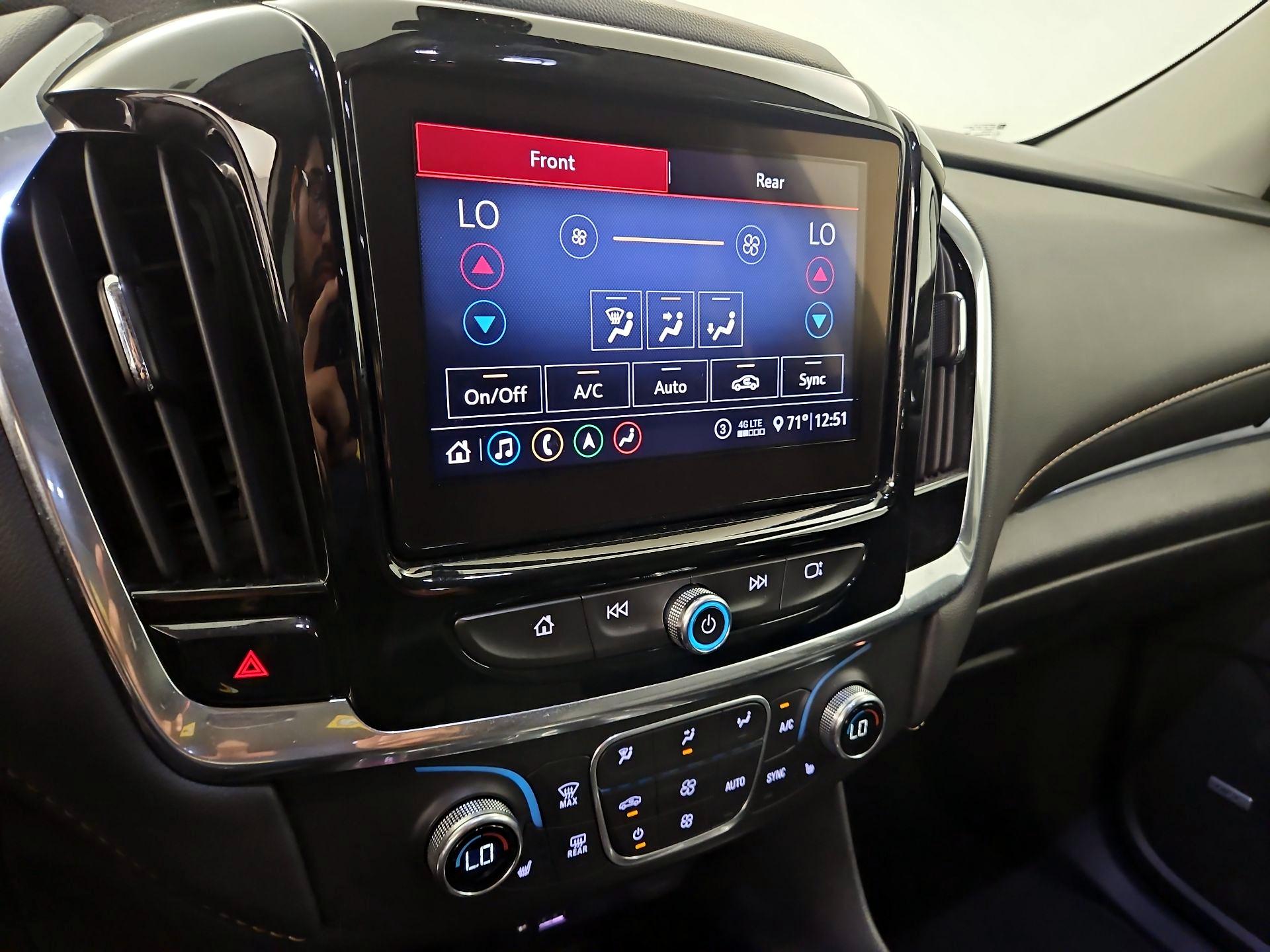 Thumbnail: 2020 Chevrolet Traverse - 15