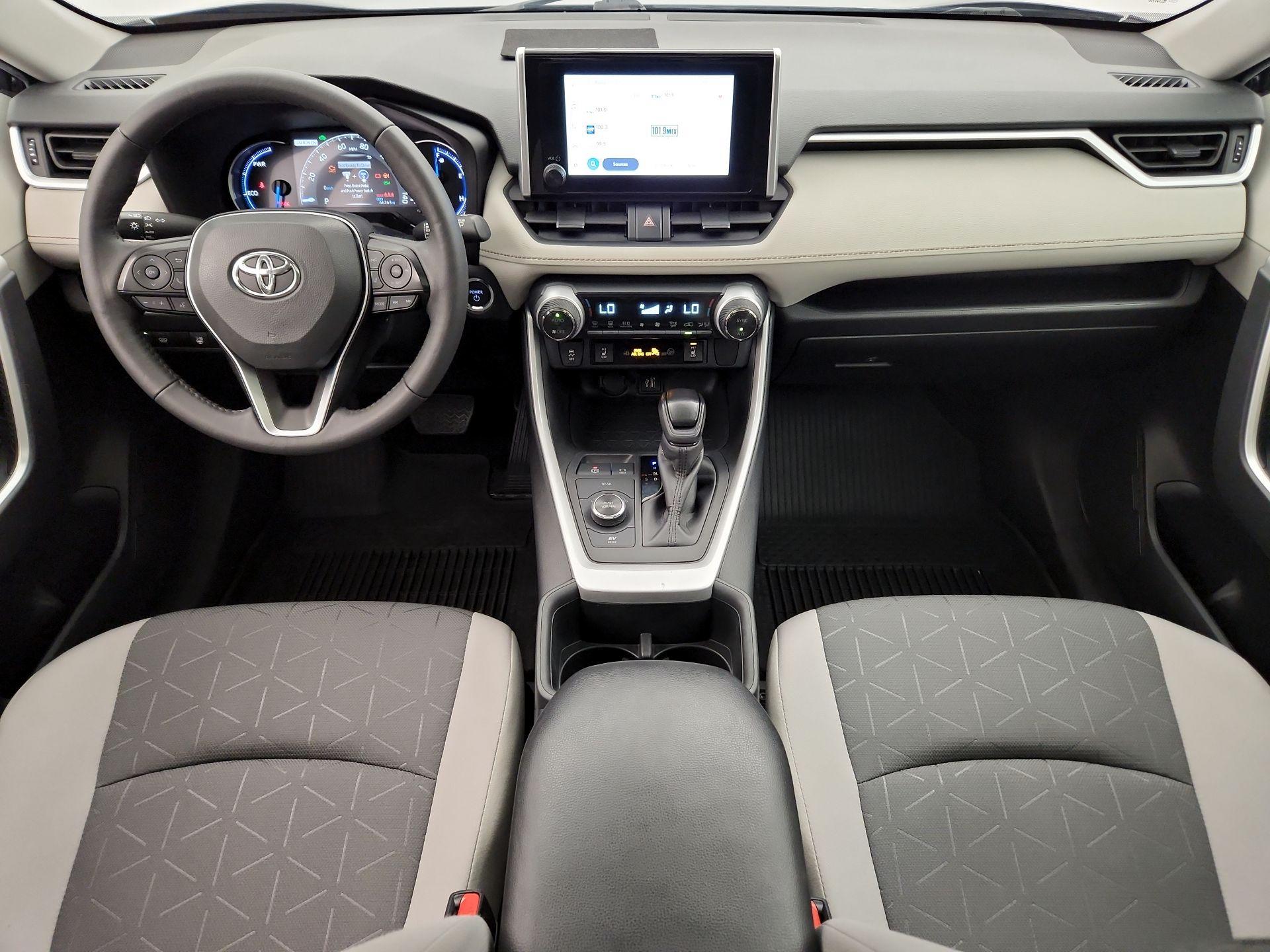 Thumbnail: 2024 Toyota RAV4 - 9