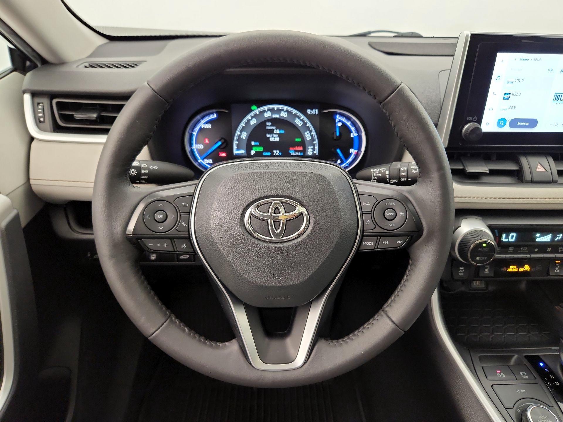 Thumbnail: 2024 Toyota RAV4 - 10