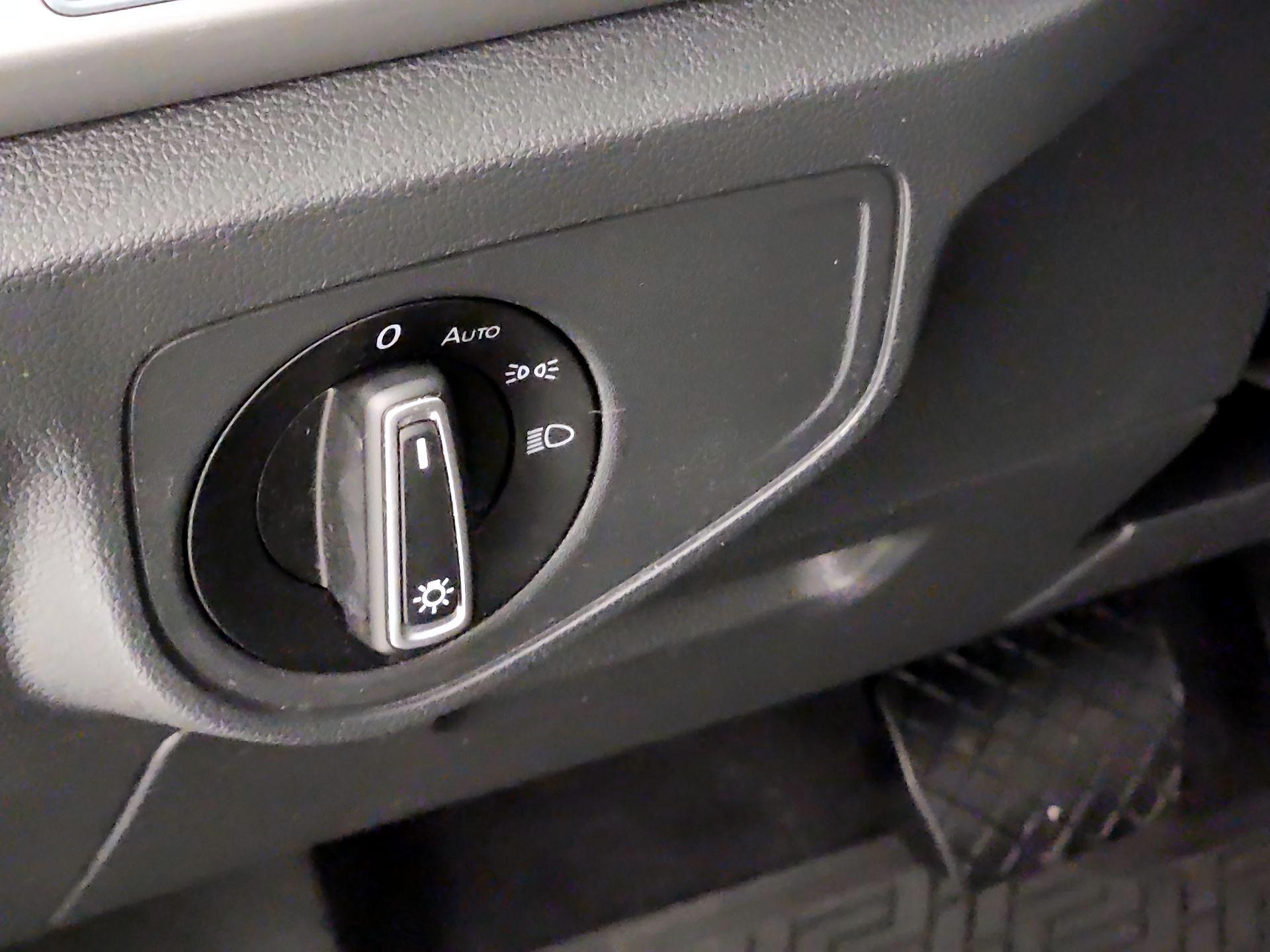 Thumbnail: 2019 Volkswagen Atlas - 13