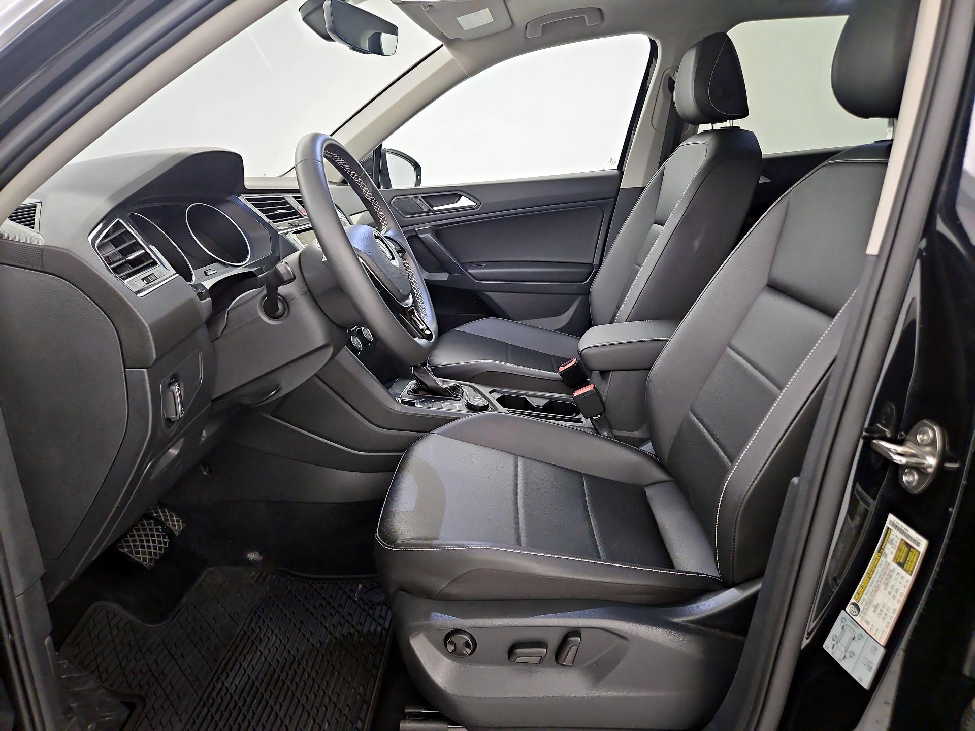 Thumbnail: 2021 Volkswagen Tiguan - 9
