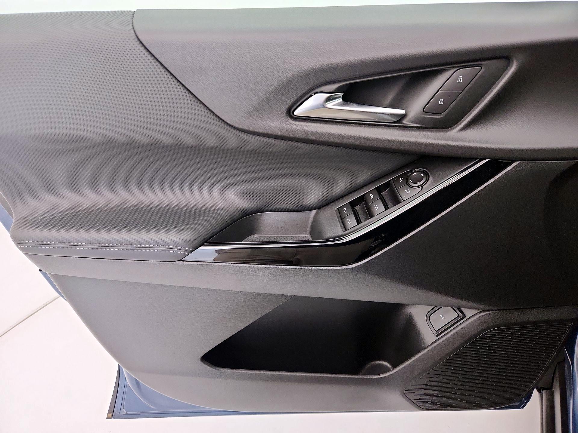 Thumbnail: 2026 Chevrolet Equinox - 12