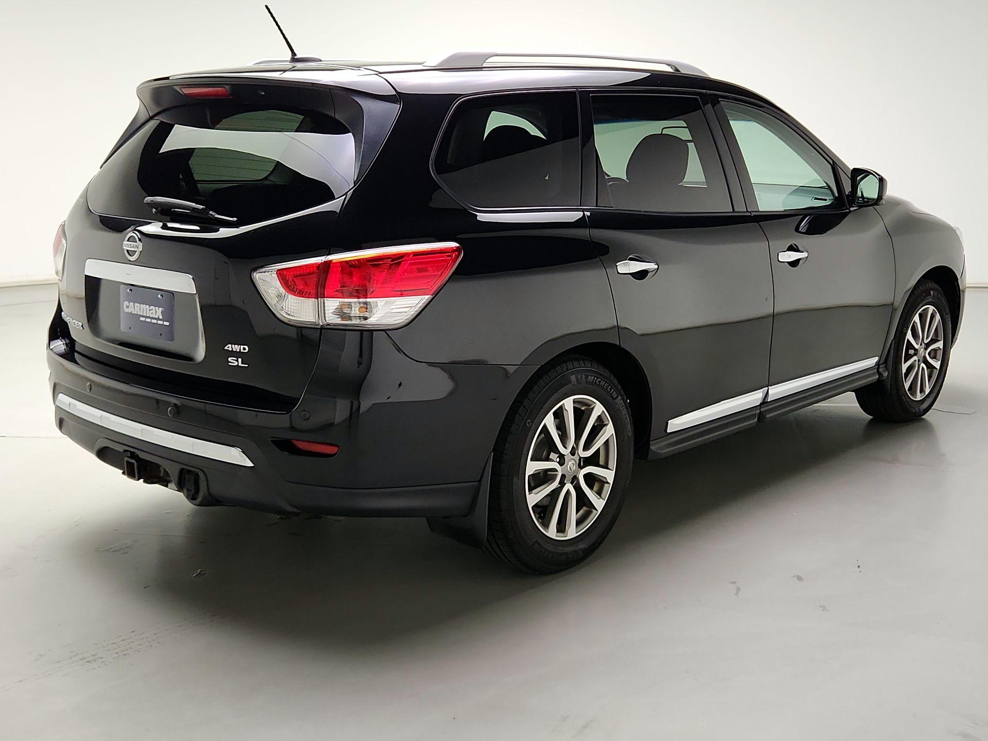 Thumbnail: 2015 Nissan Pathfinder - 5