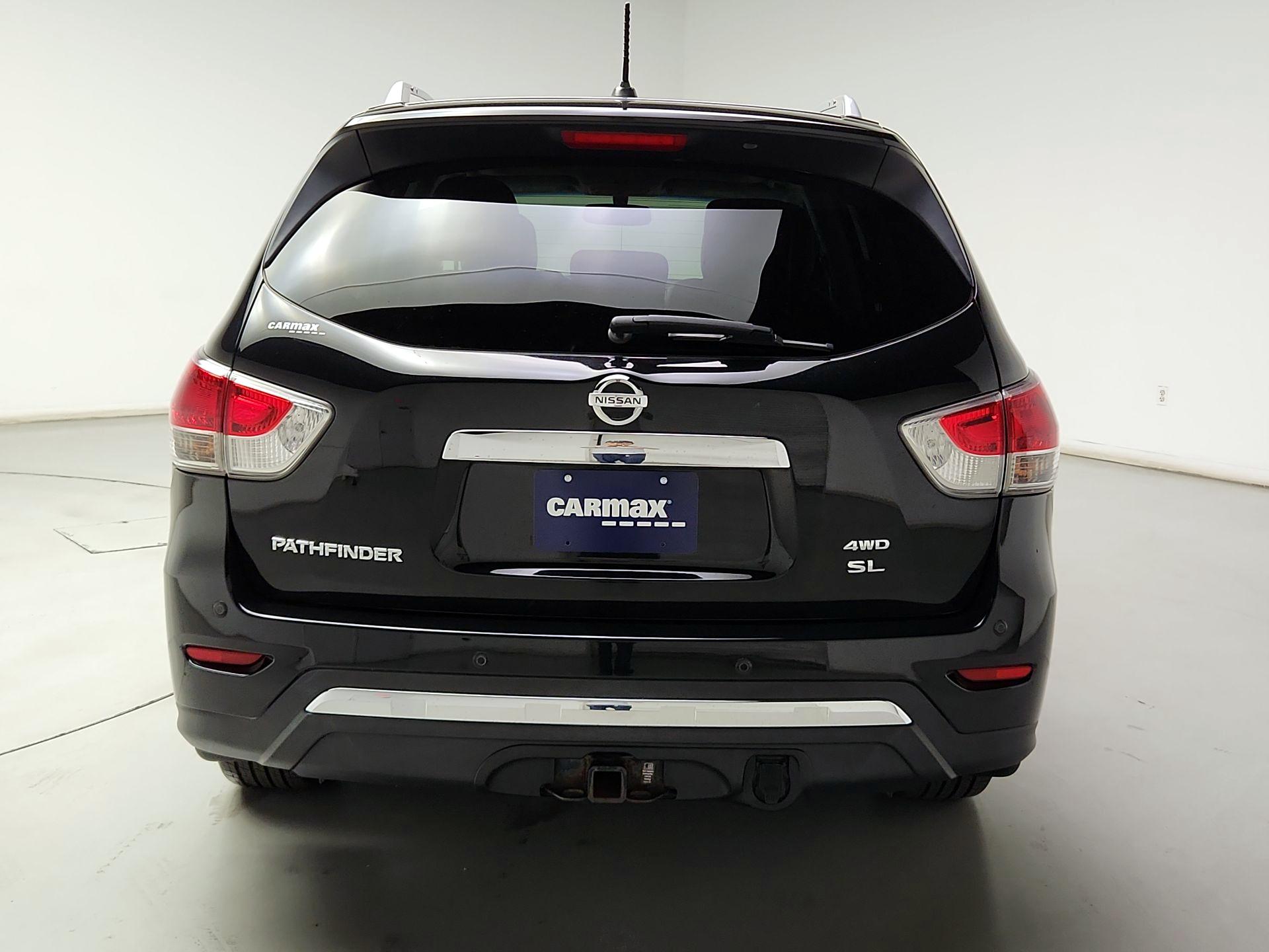 Thumbnail: 2015 Nissan Pathfinder - 6