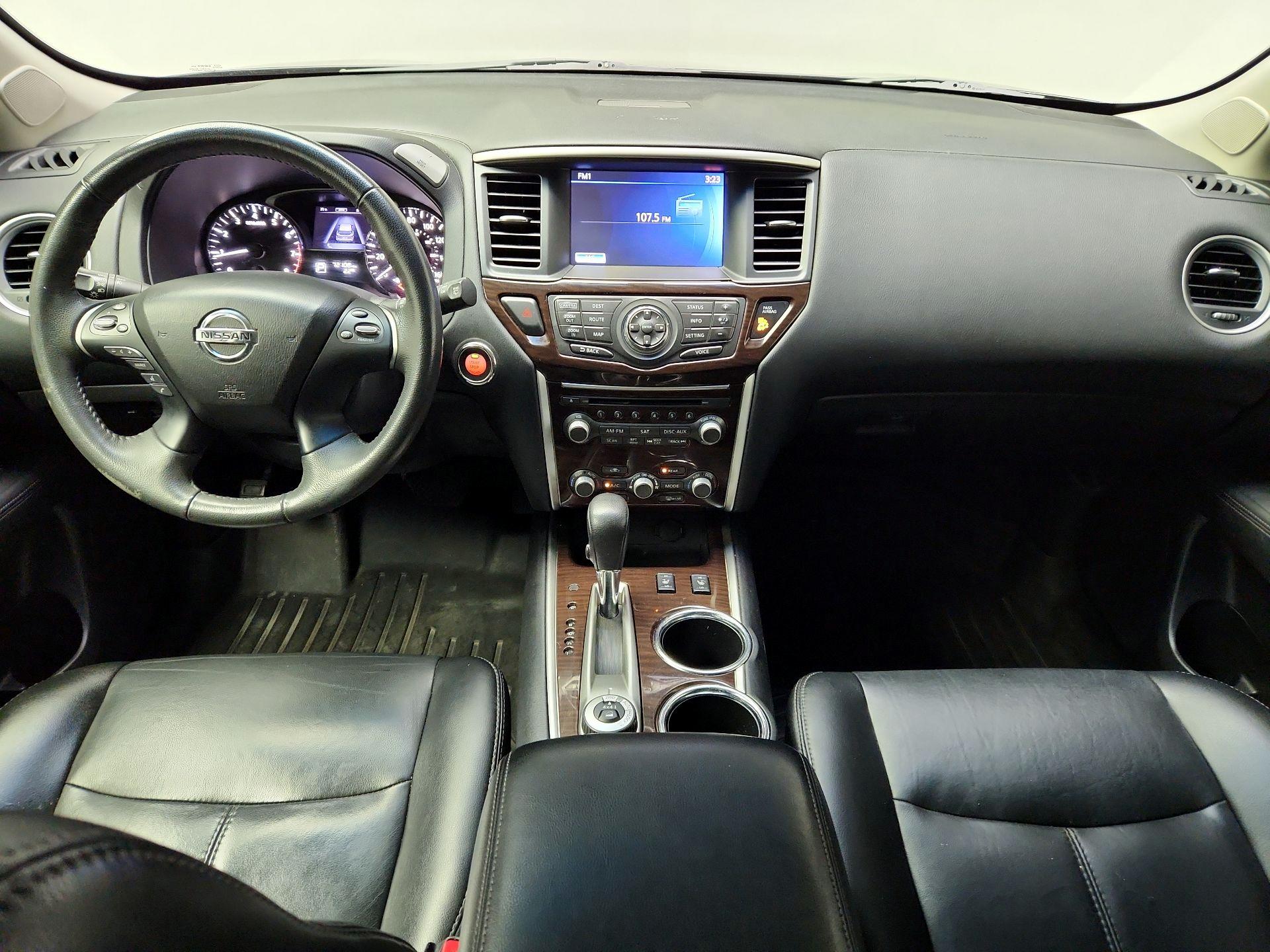 Thumbnail: 2015 Nissan Pathfinder - 8
