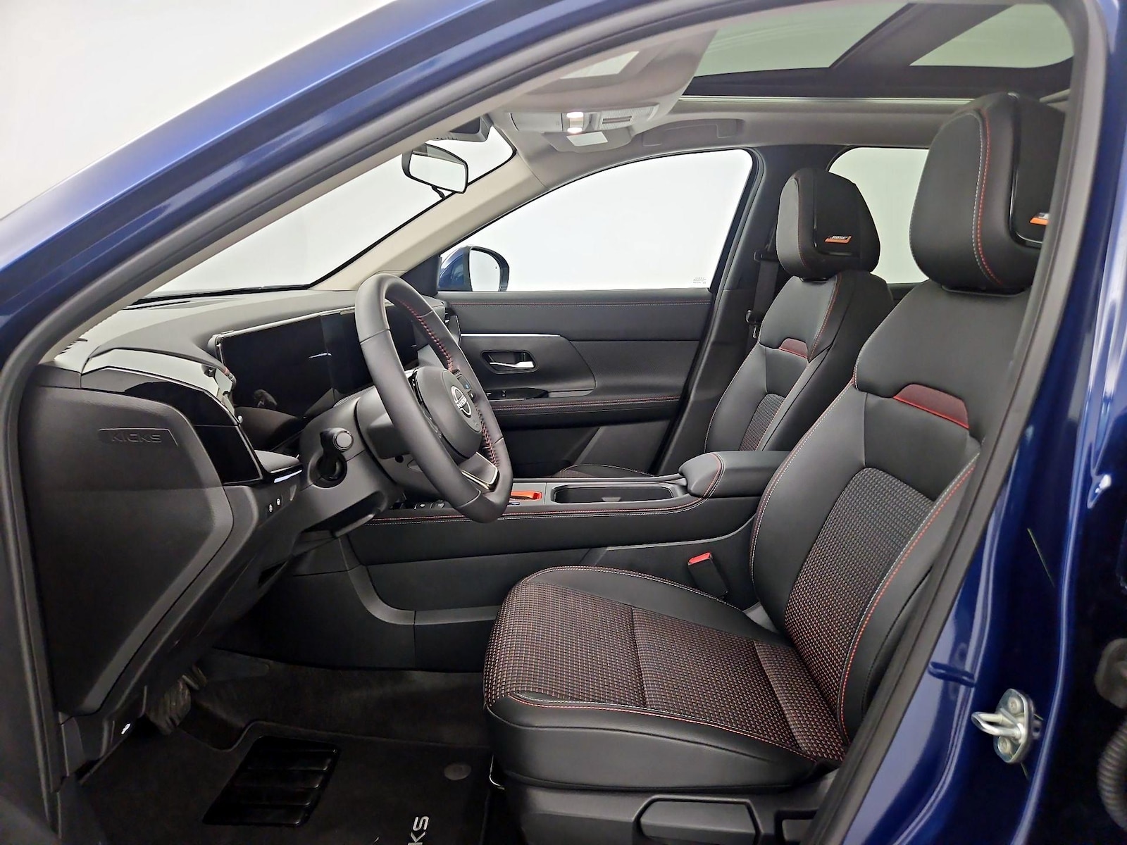 2025 Nissan Kicks SR AWD - Photo 10
