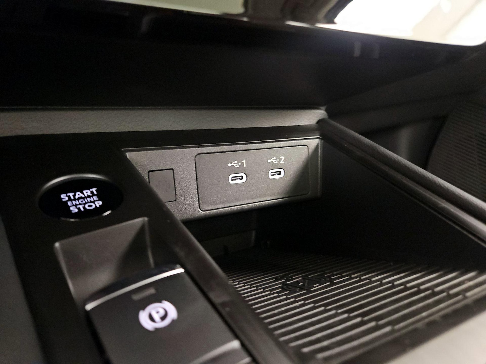 2025 Nissan Kicks SR AWD - Photo 17