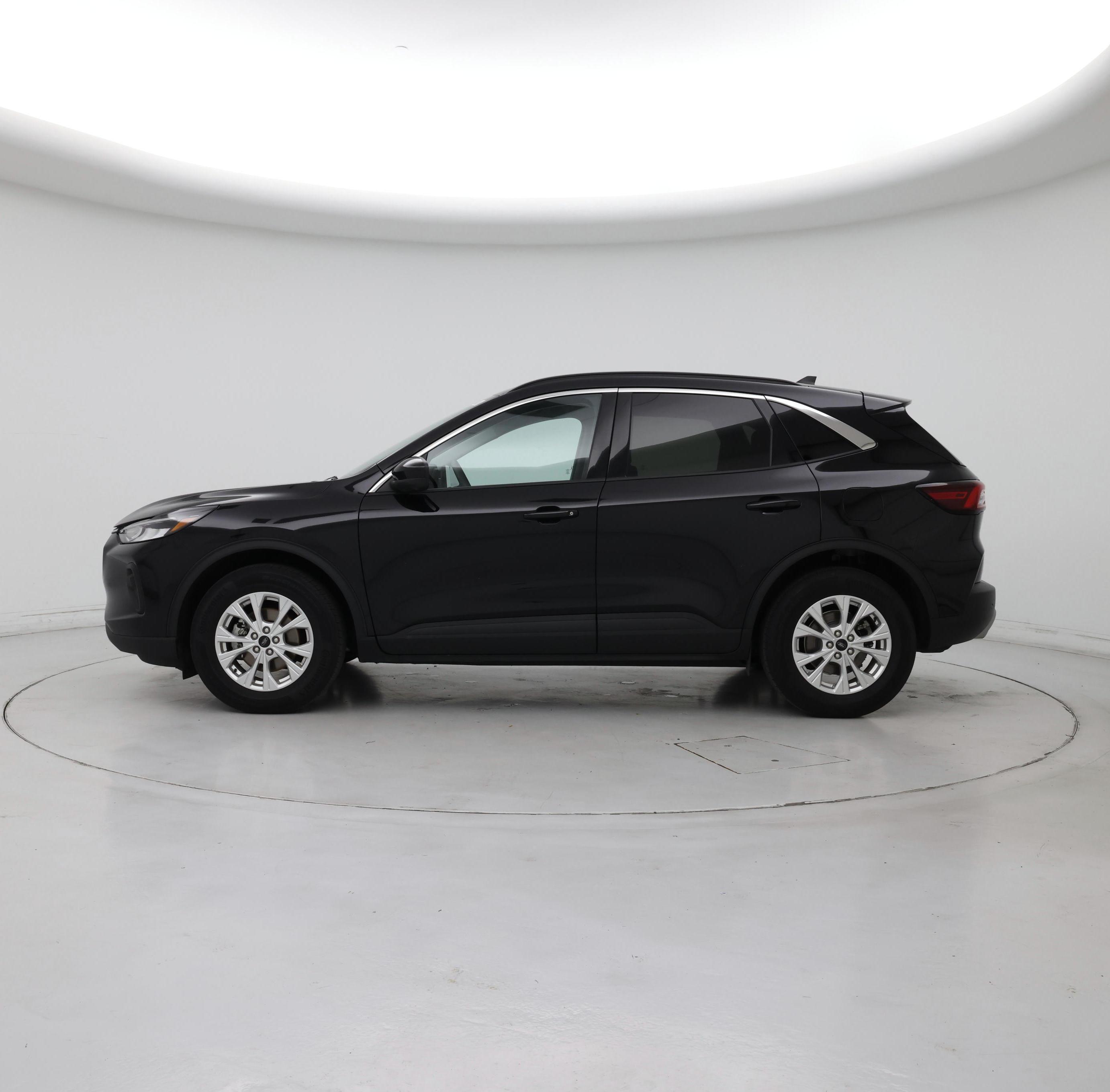 Thumbnail: 2023 Ford Escape - 3