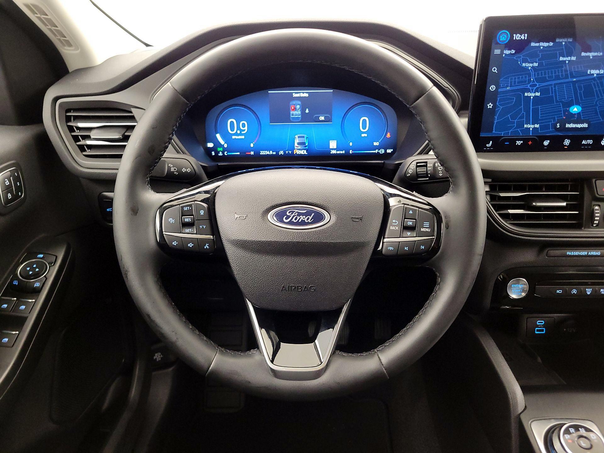 Thumbnail: 2023 Ford Escape - 10