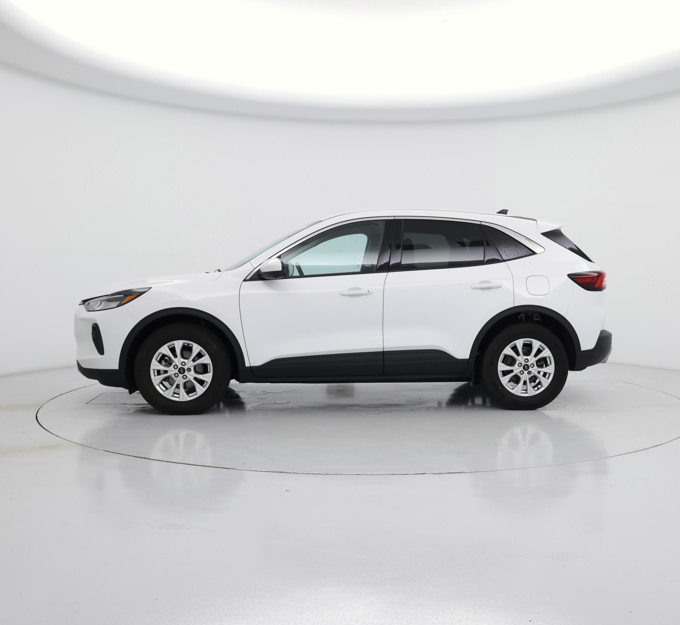 Thumbnail: 2023 Ford Escape - 3