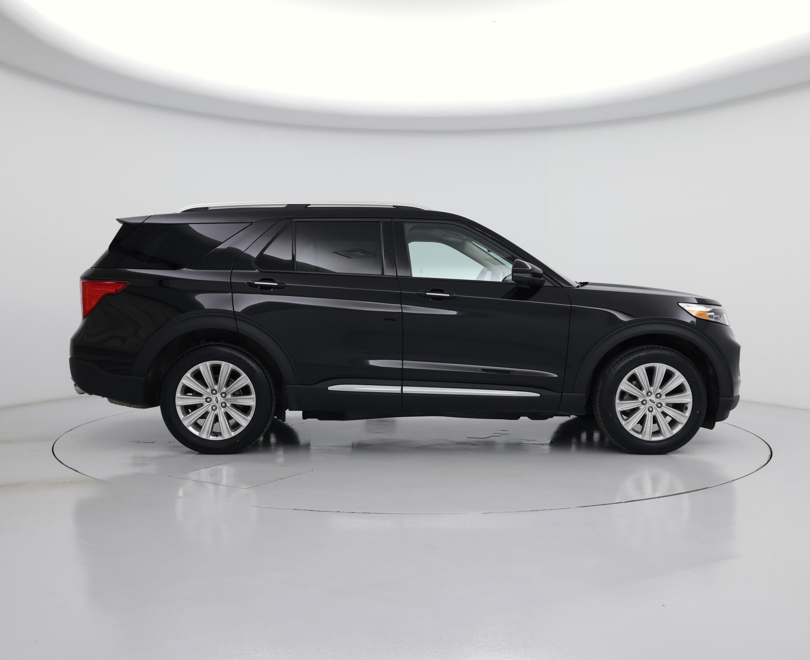 Thumbnail: 2023 Ford Explorer - 7