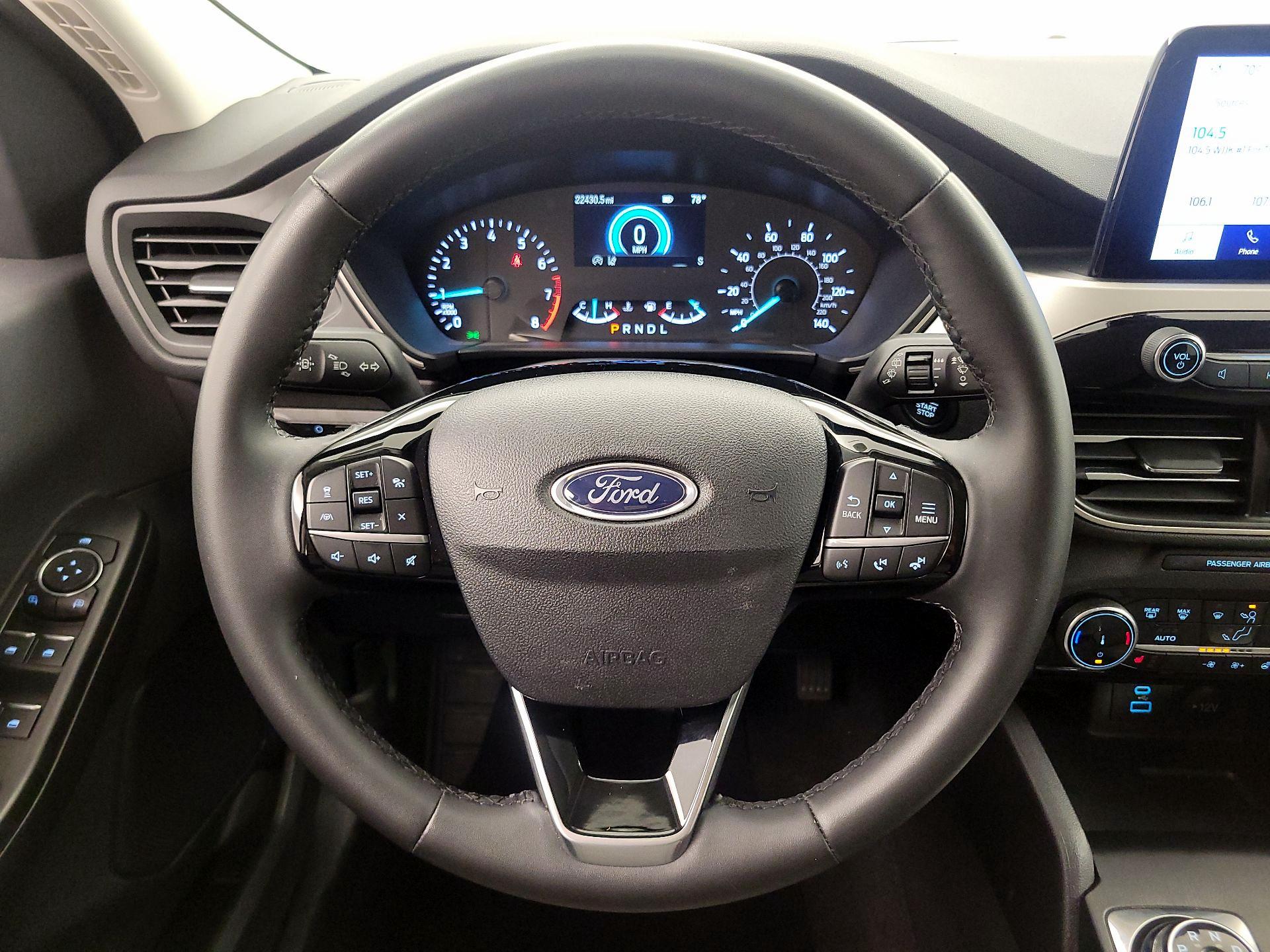 Thumbnail: 2022 Ford Escape - 10