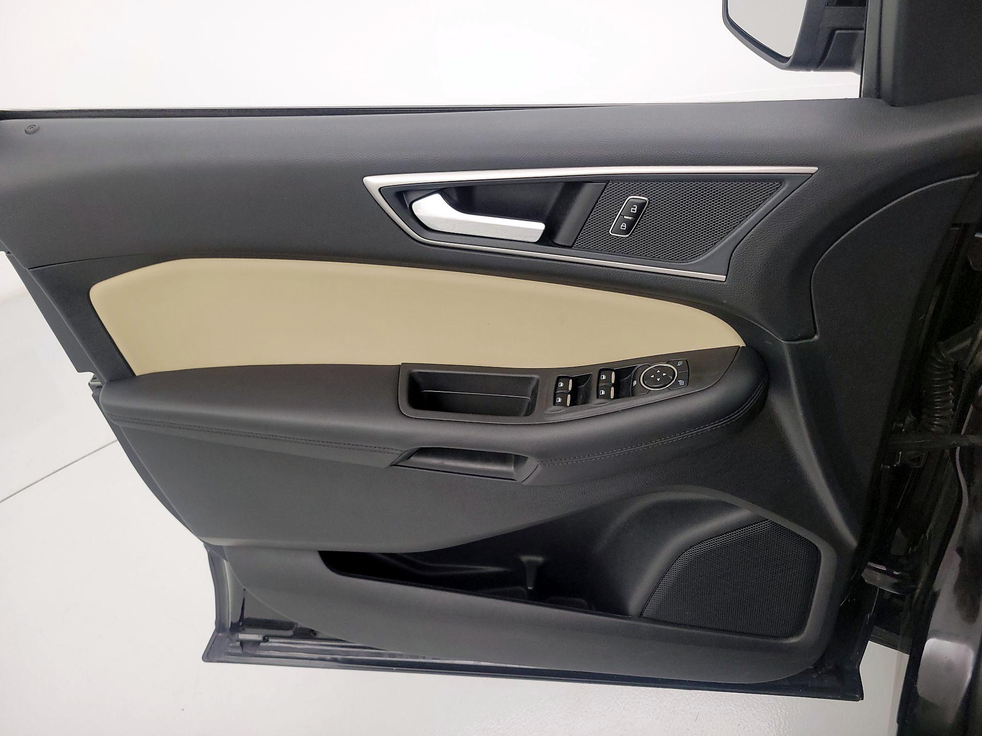 Thumbnail: 2023 Ford Edge - 12