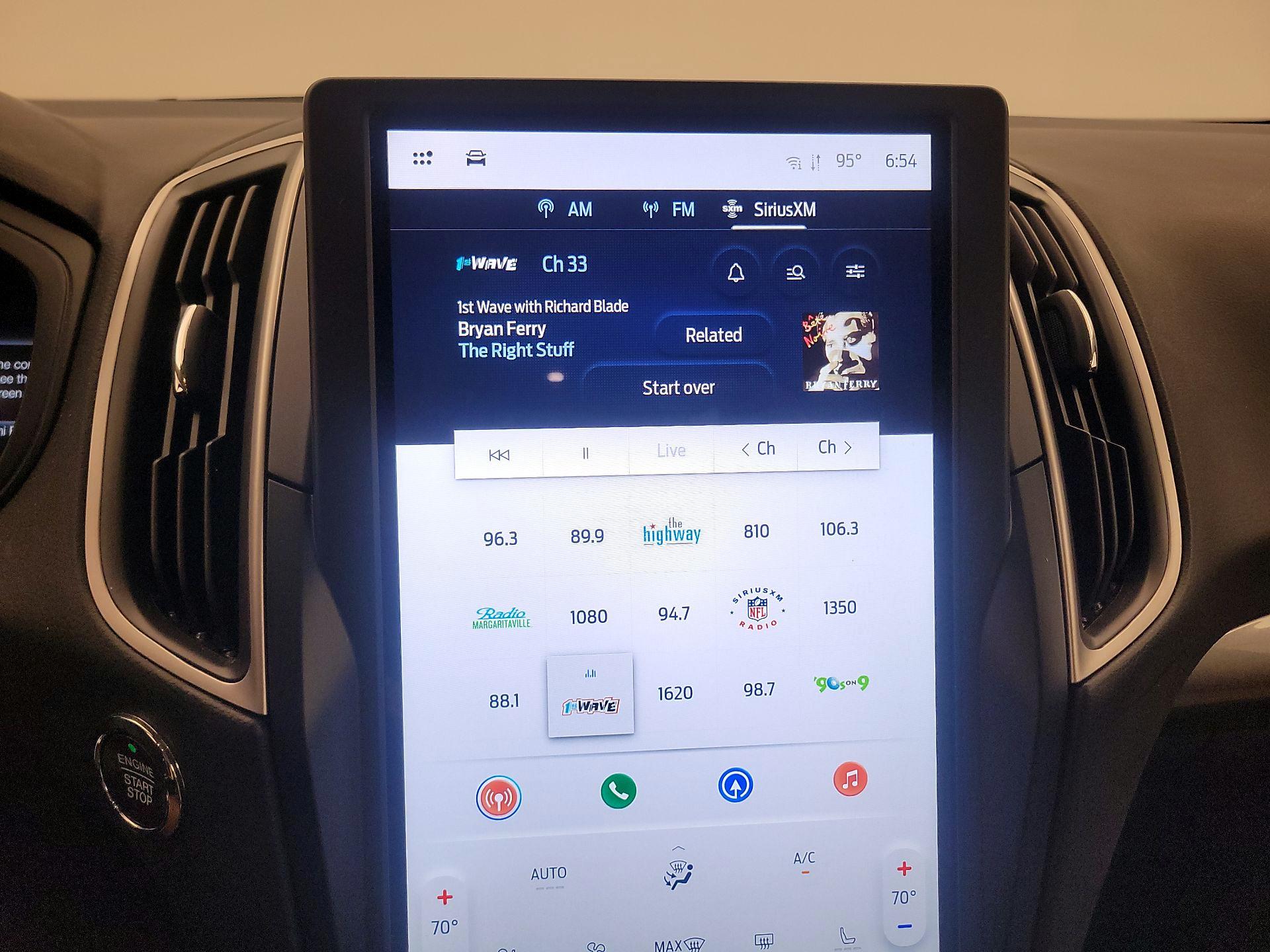 Thumbnail: 2023 Ford Edge - 16