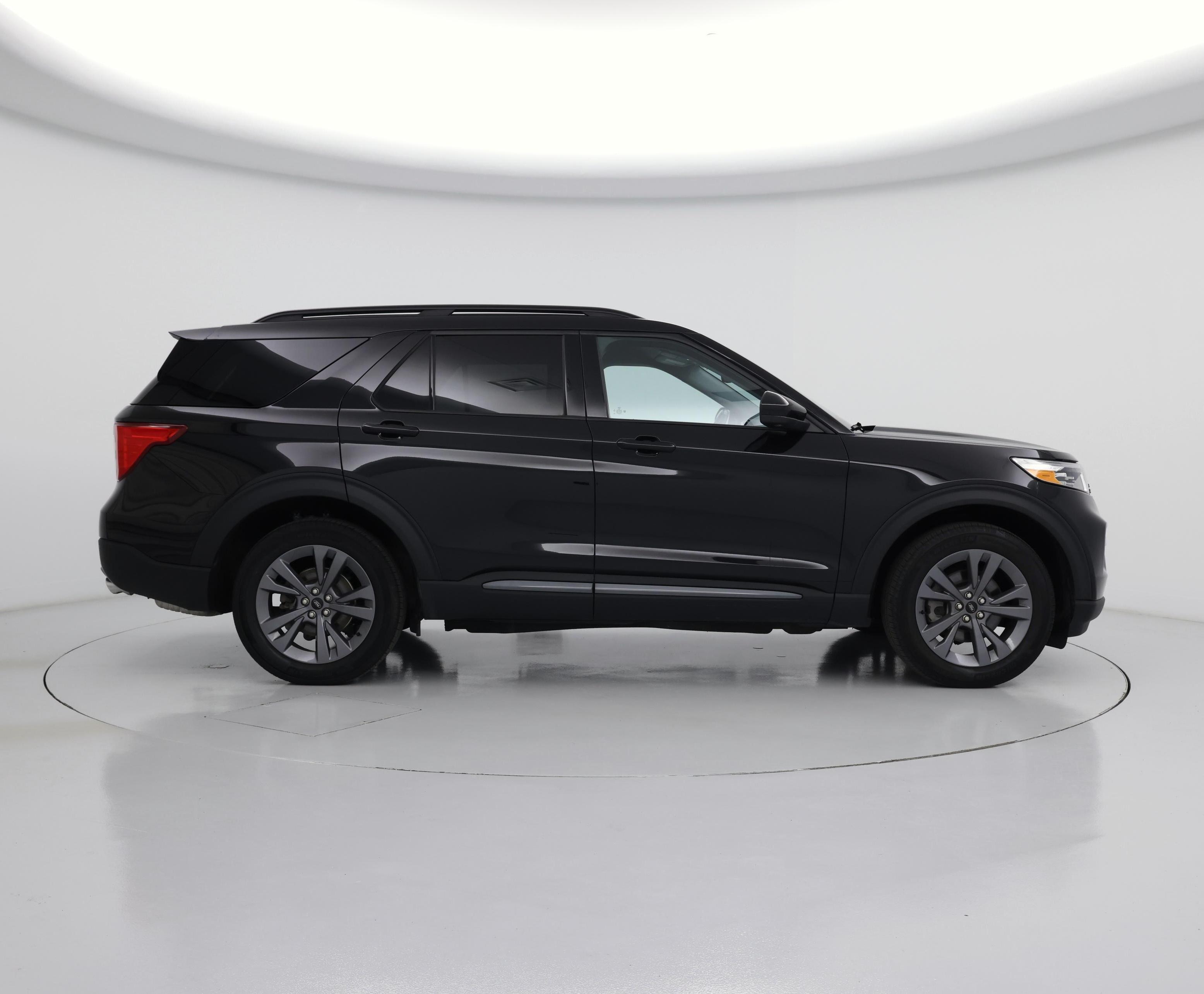 Thumbnail: 2023 Ford Explorer - 7