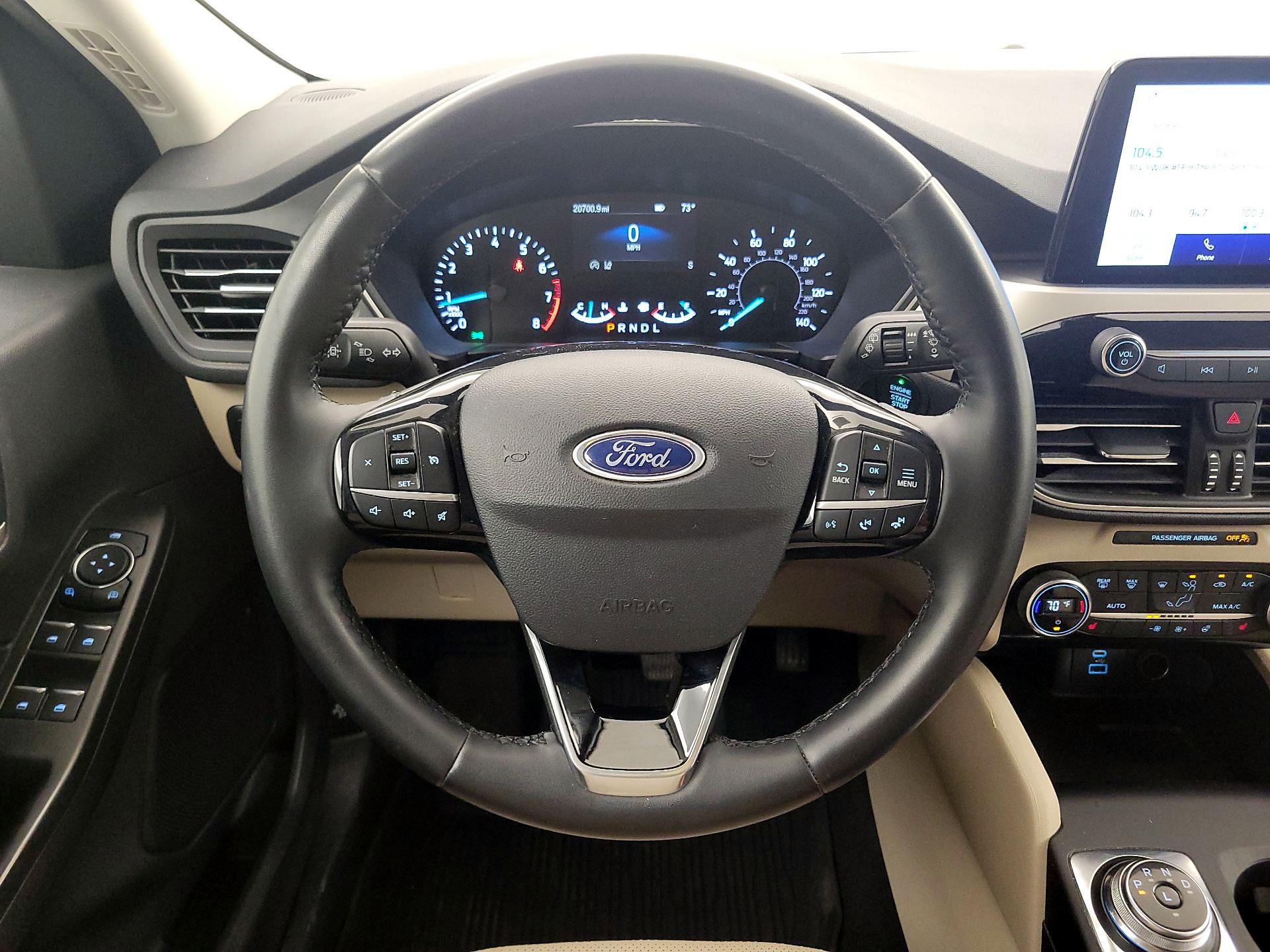 Thumbnail: 2021 Ford Escape - 10