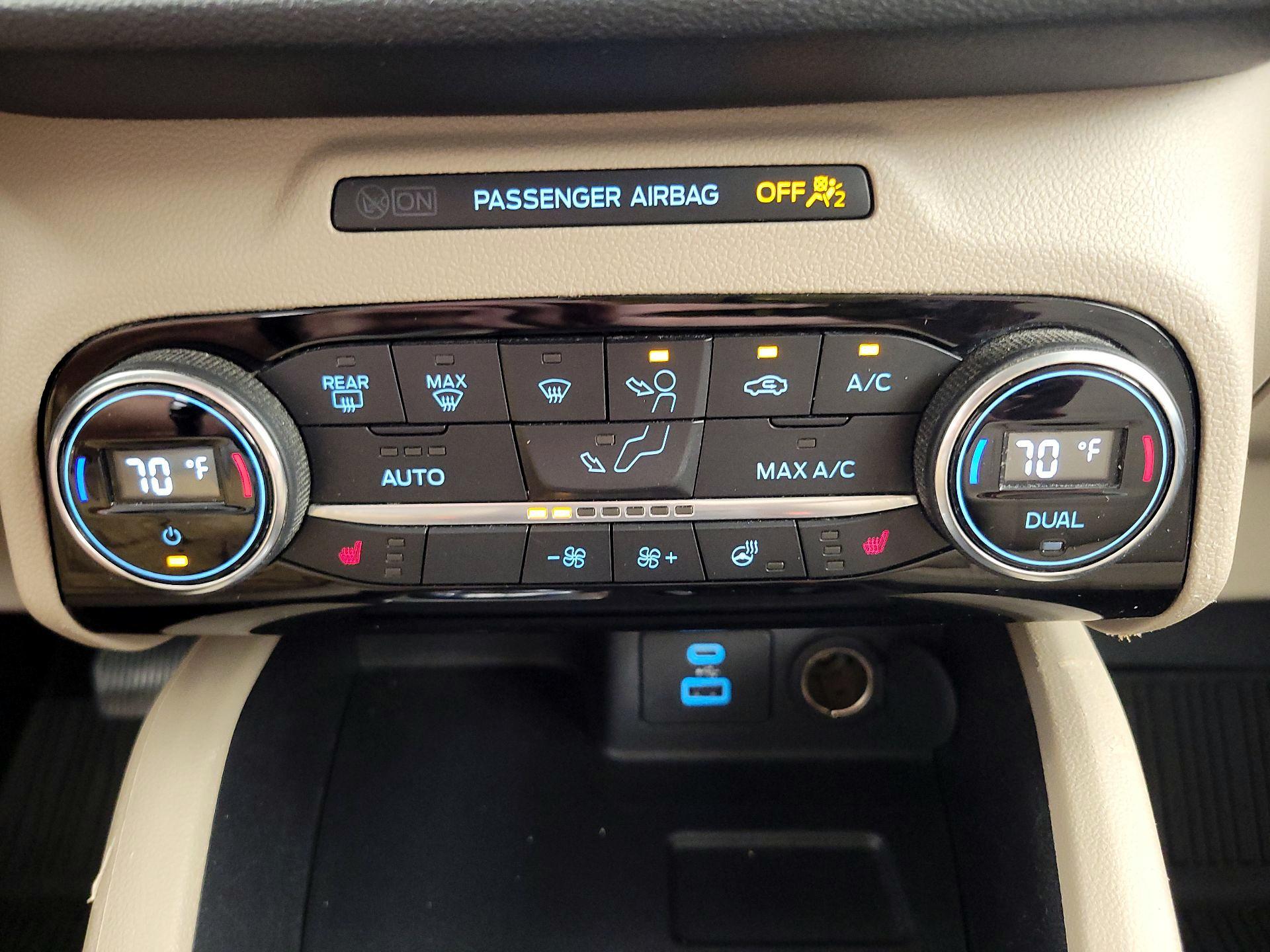 Thumbnail: 2021 Ford Escape - 16