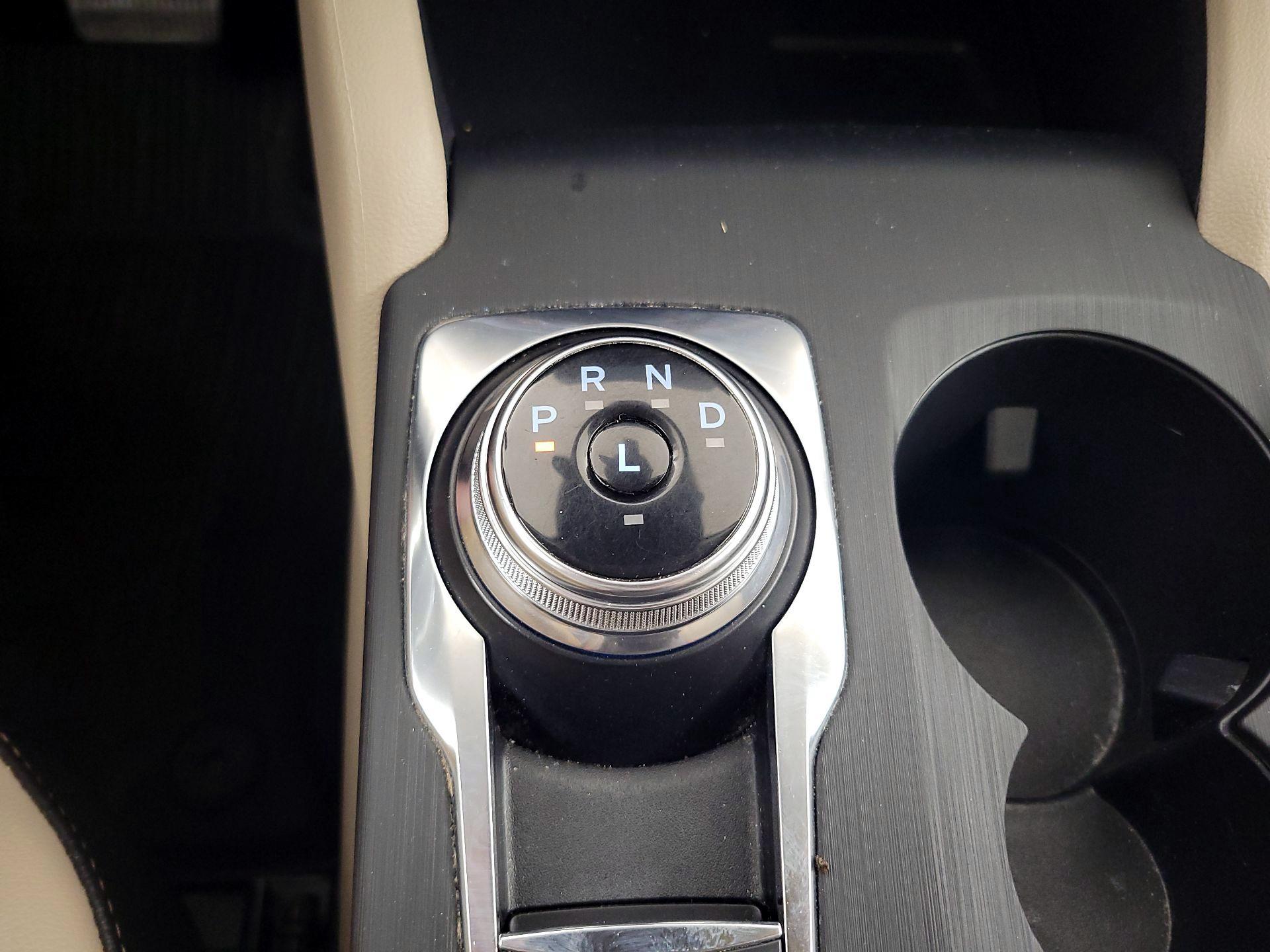 Thumbnail: 2021 Ford Escape - 17