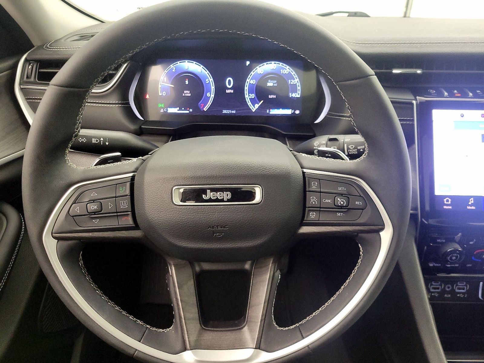 2023 Jeep Grand Cherokee L Limited - Photo 11