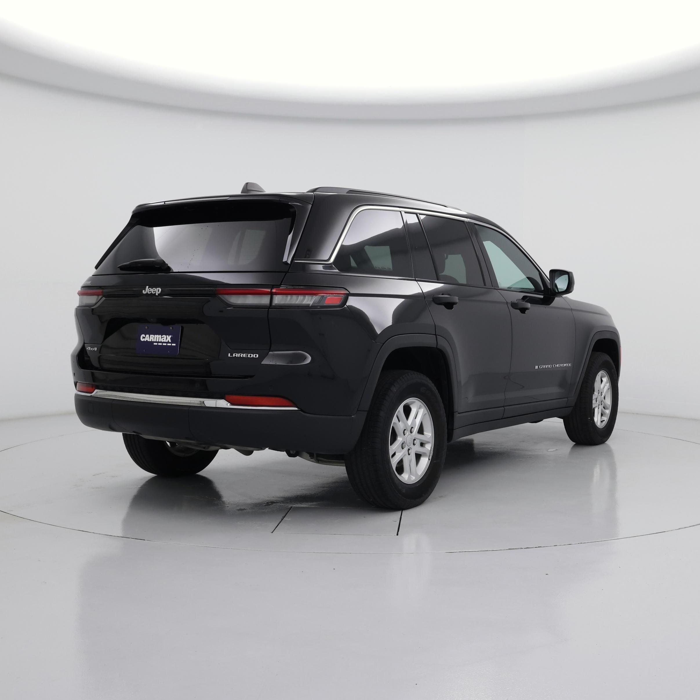 Thumbnail: 2024 Jeep Grand Cherokee - 8