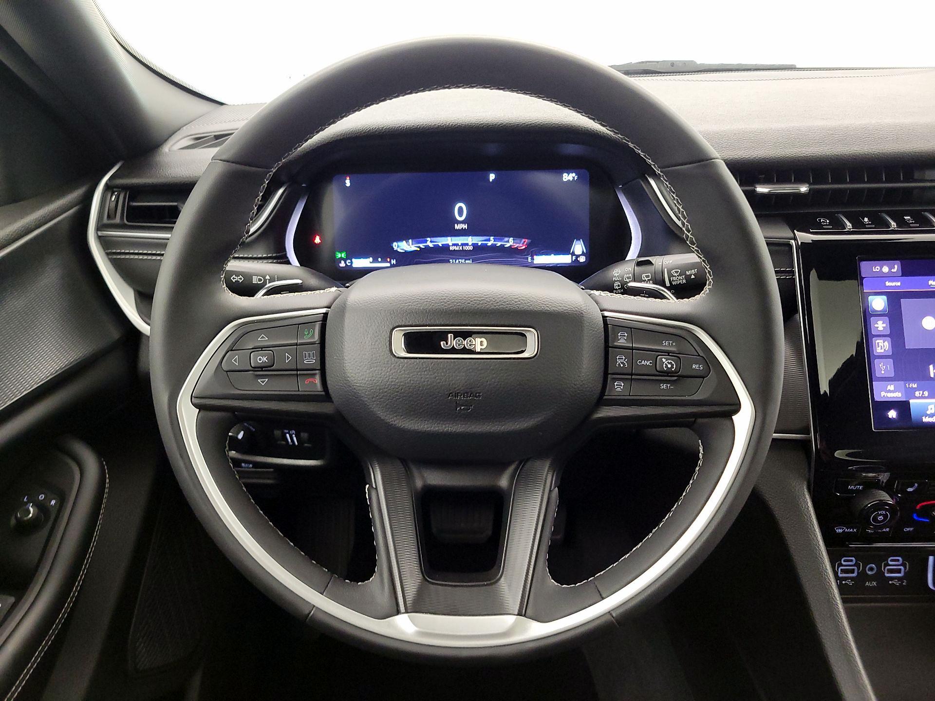 Thumbnail: 2024 Jeep Grand Cherokee - 10