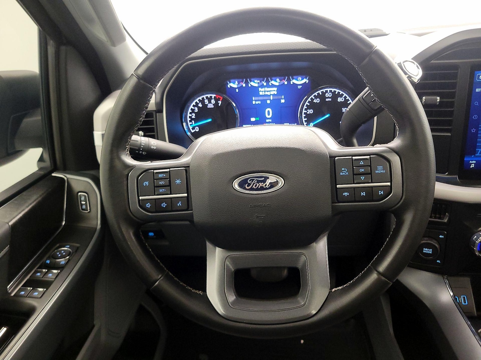 2023 Ford F-150 XLT - Photo 11