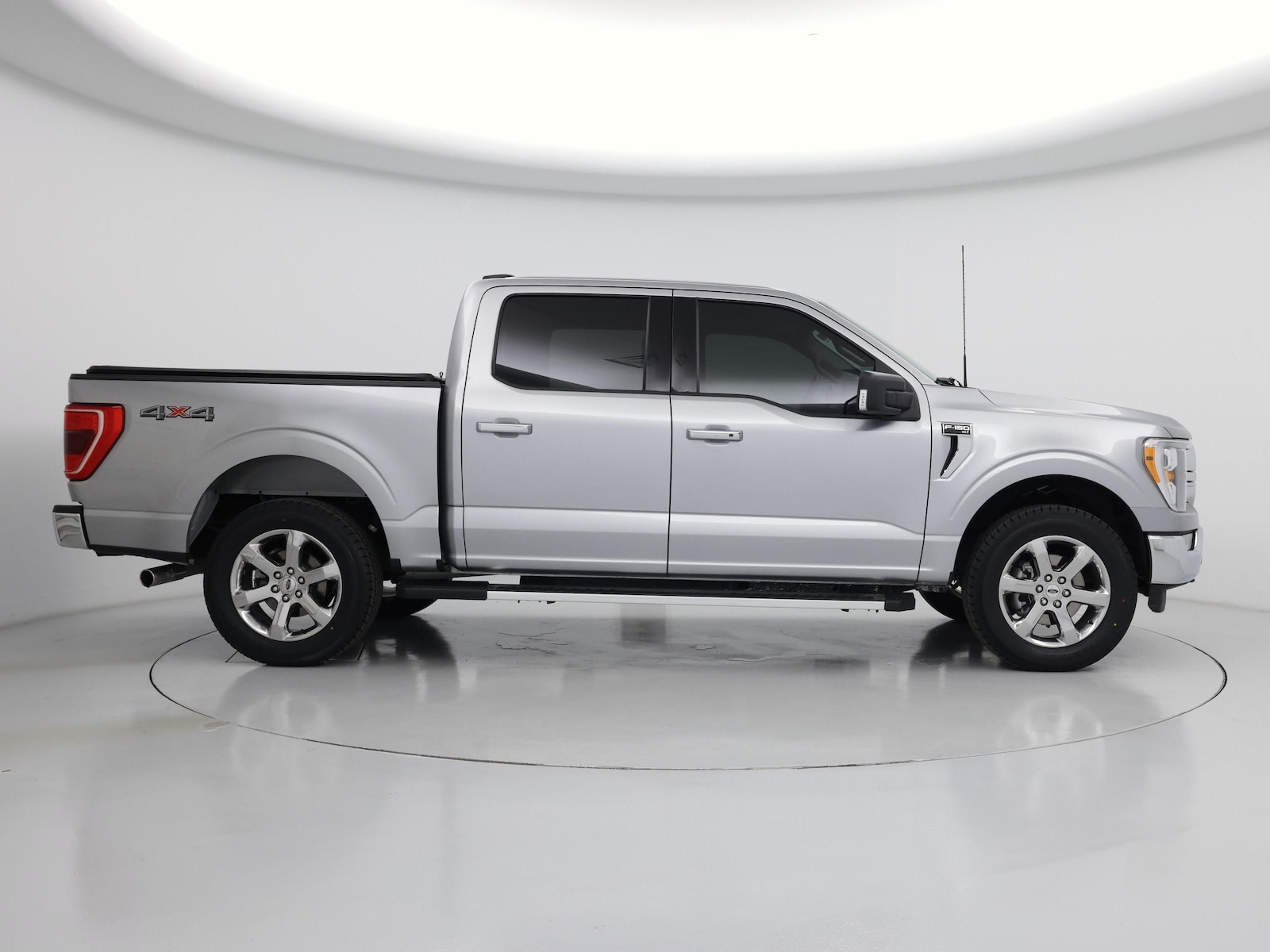 2023 Ford F-150 XLT - Photo 8