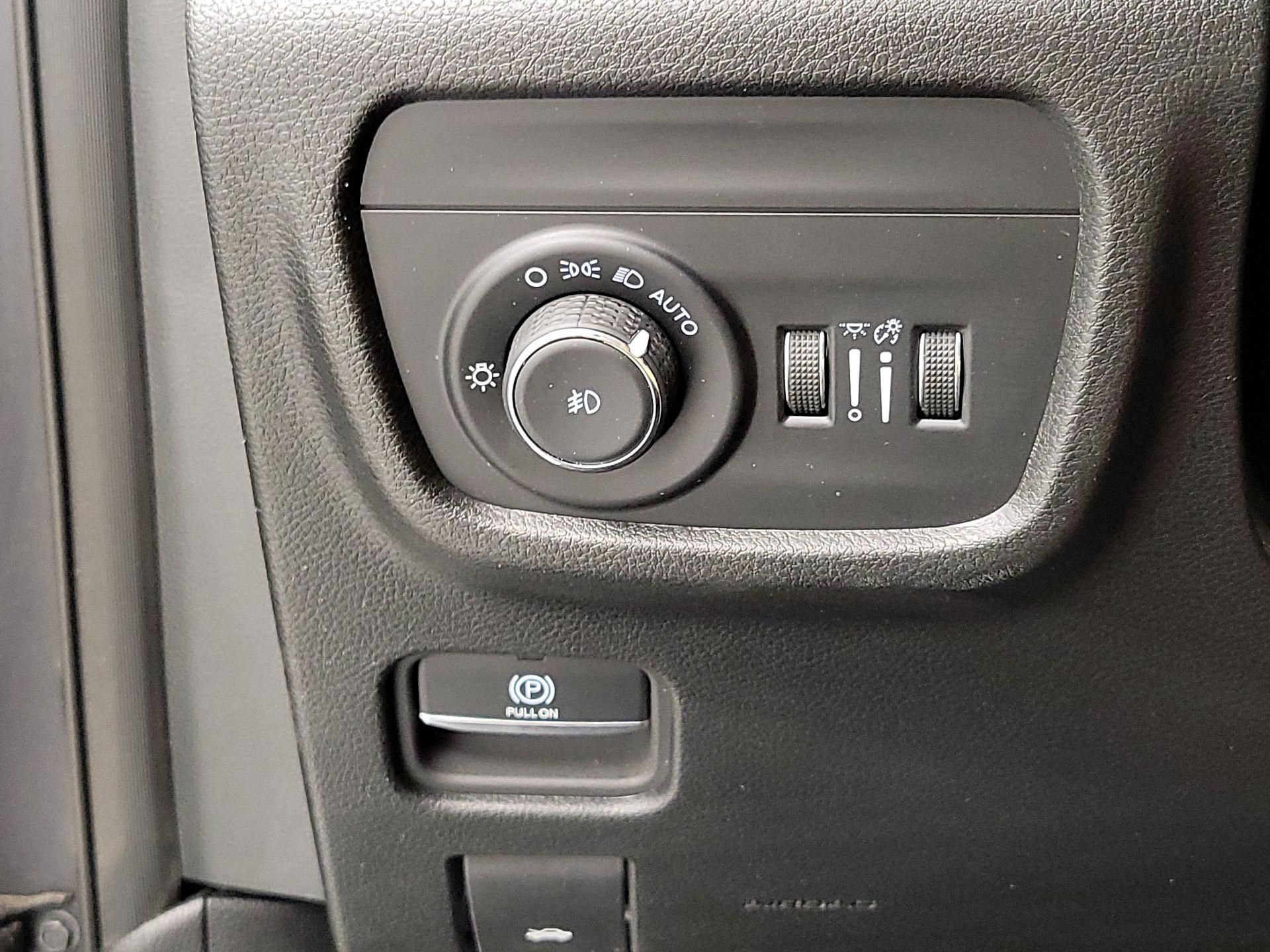 Thumbnail: 2024 Jeep Grand Cherokee - 13