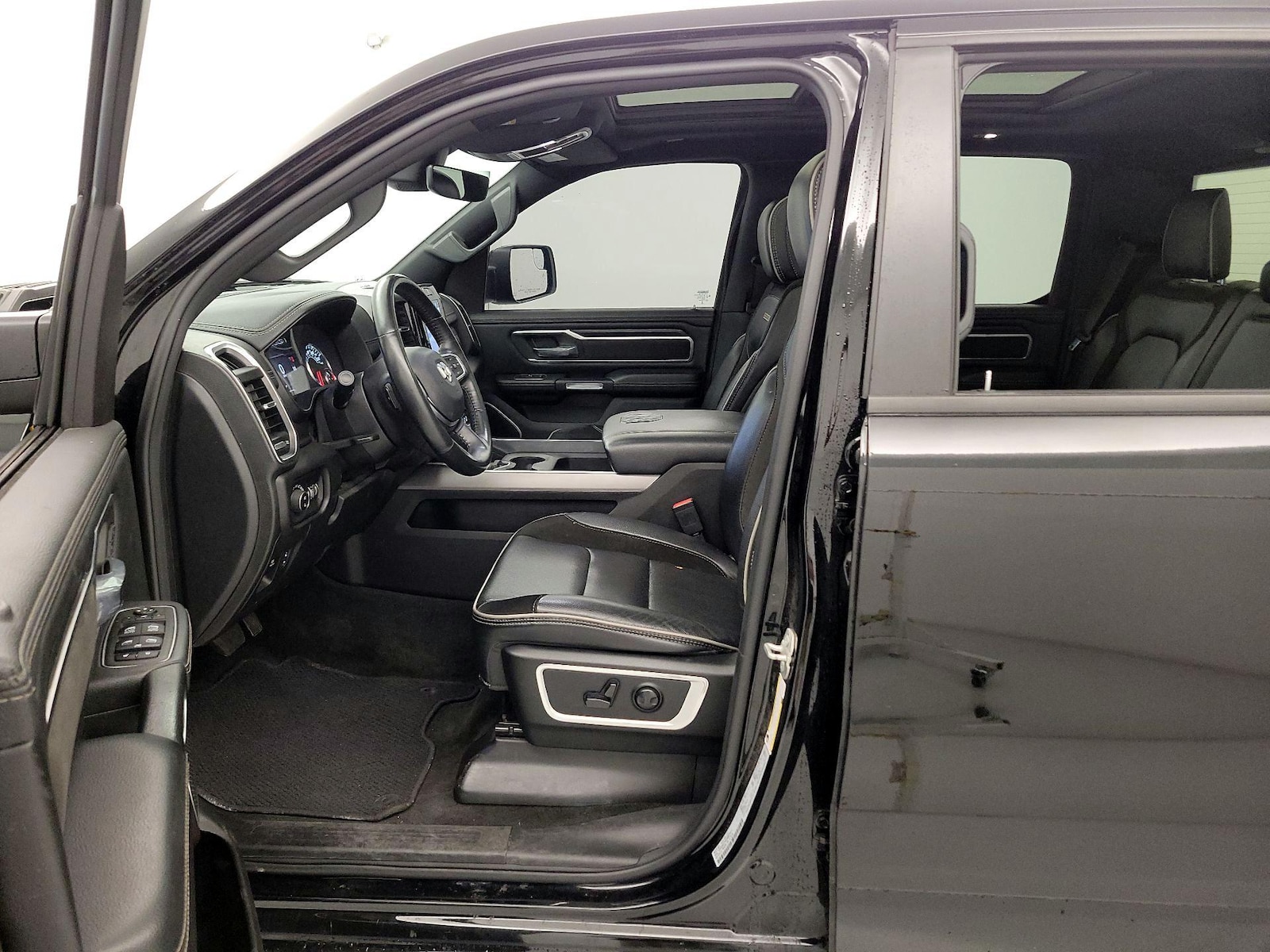 2023 RAM Ram 1500 Pickup Laramie - Photo 12