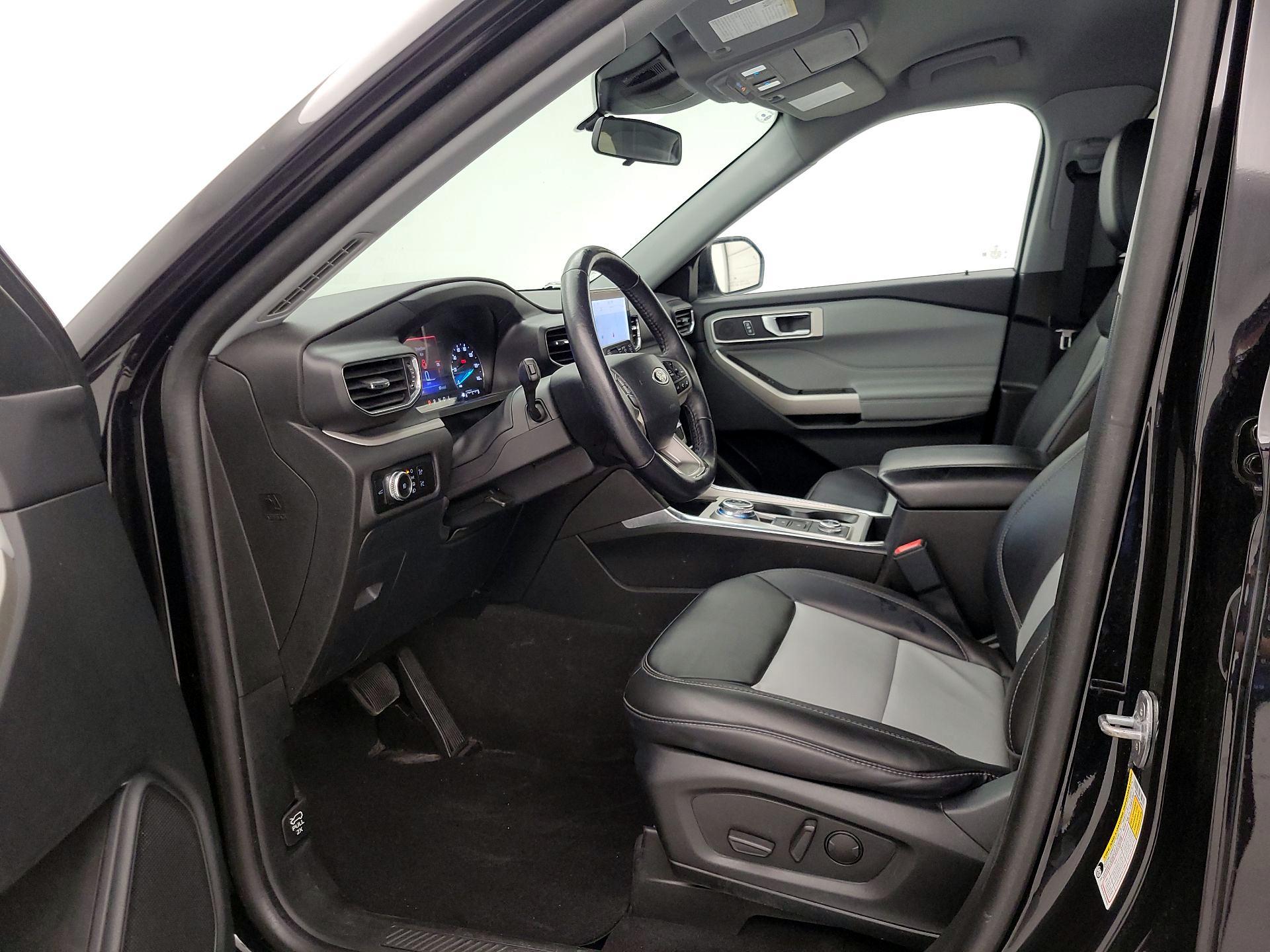 Thumbnail: 2023 Ford Explorer - 11
