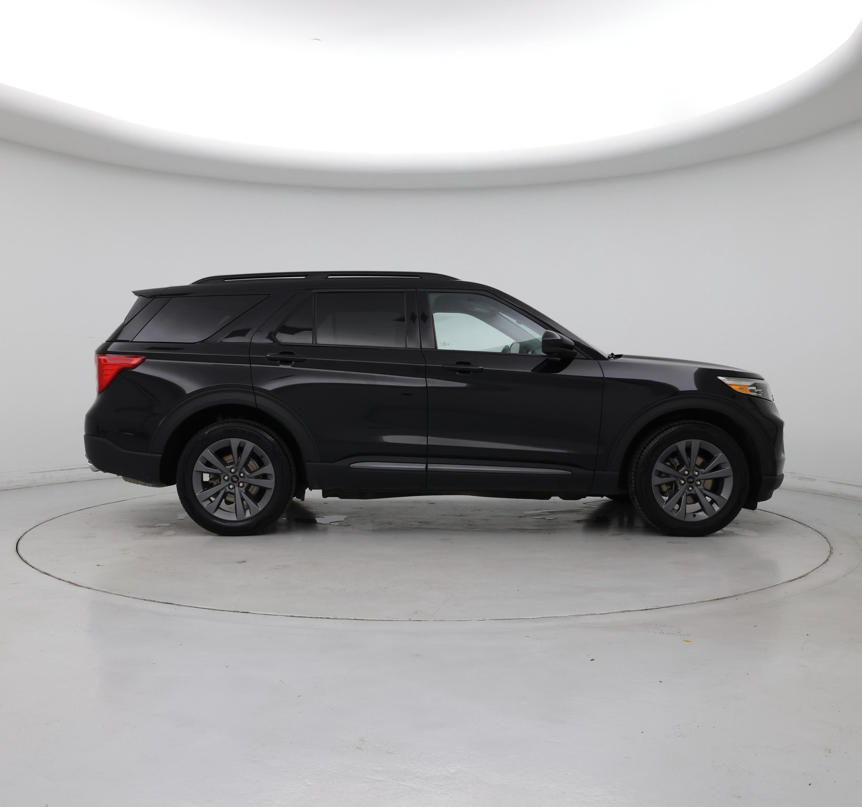 Thumbnail: 2023 Ford Explorer - 7