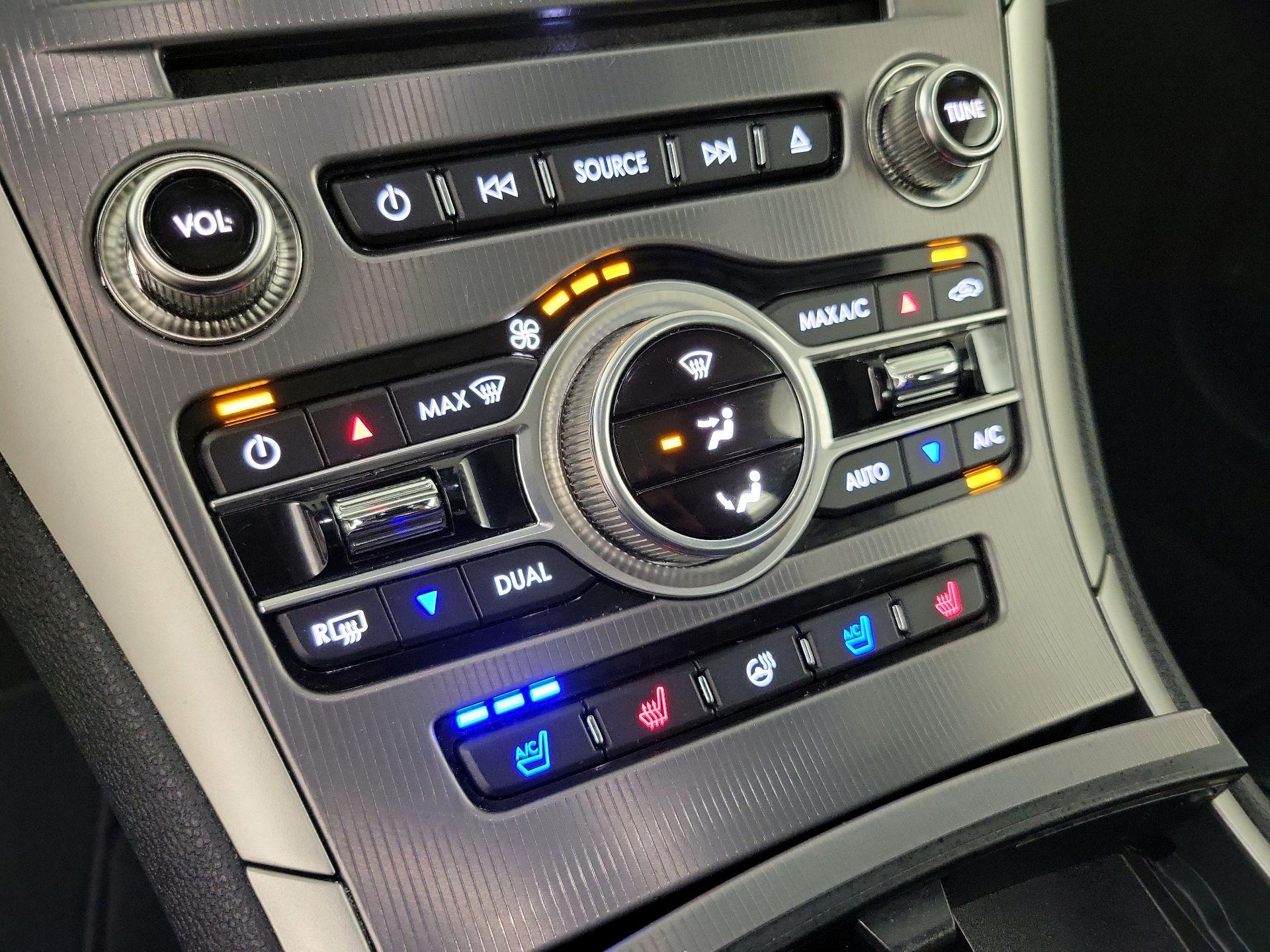 Thumbnail: 2020 Lincoln MKZ - 15