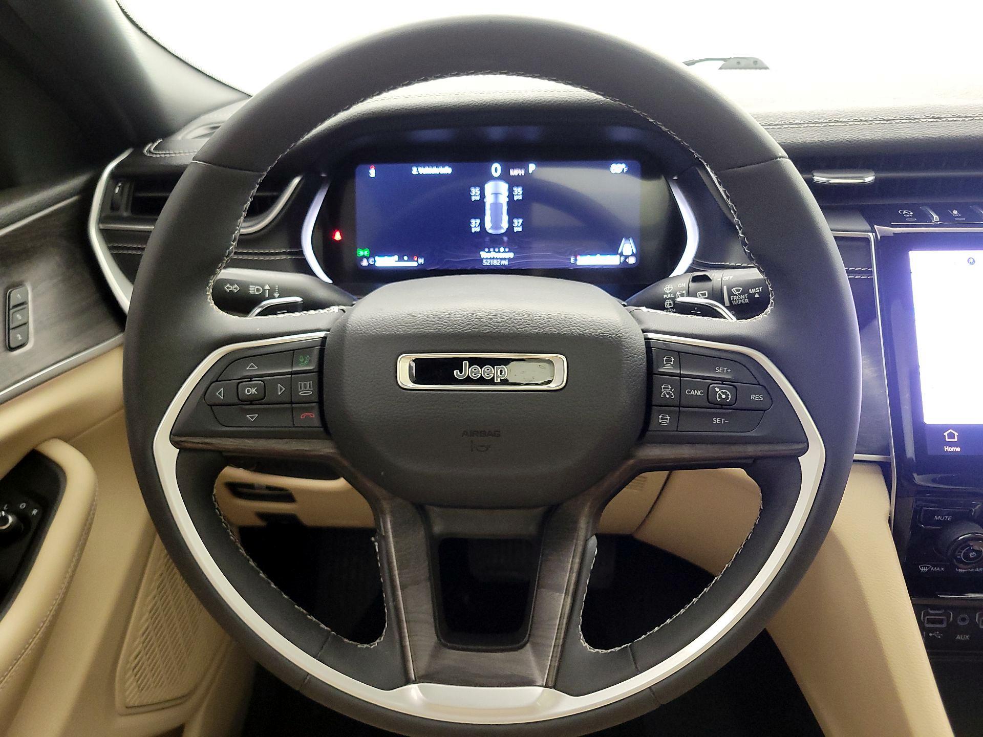 Thumbnail: 2023 Jeep Grand Cherokee - 10