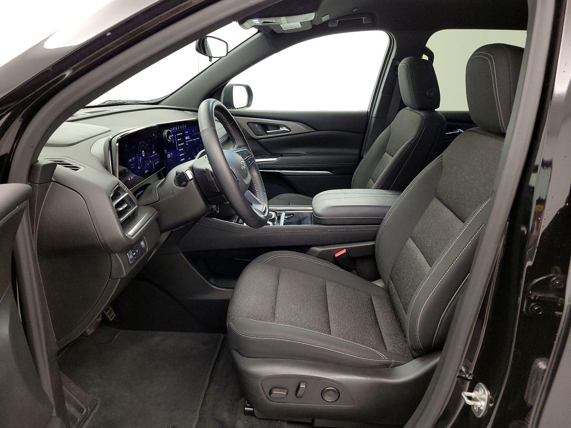 Thumbnail: 2024 Chevrolet Traverse - 11