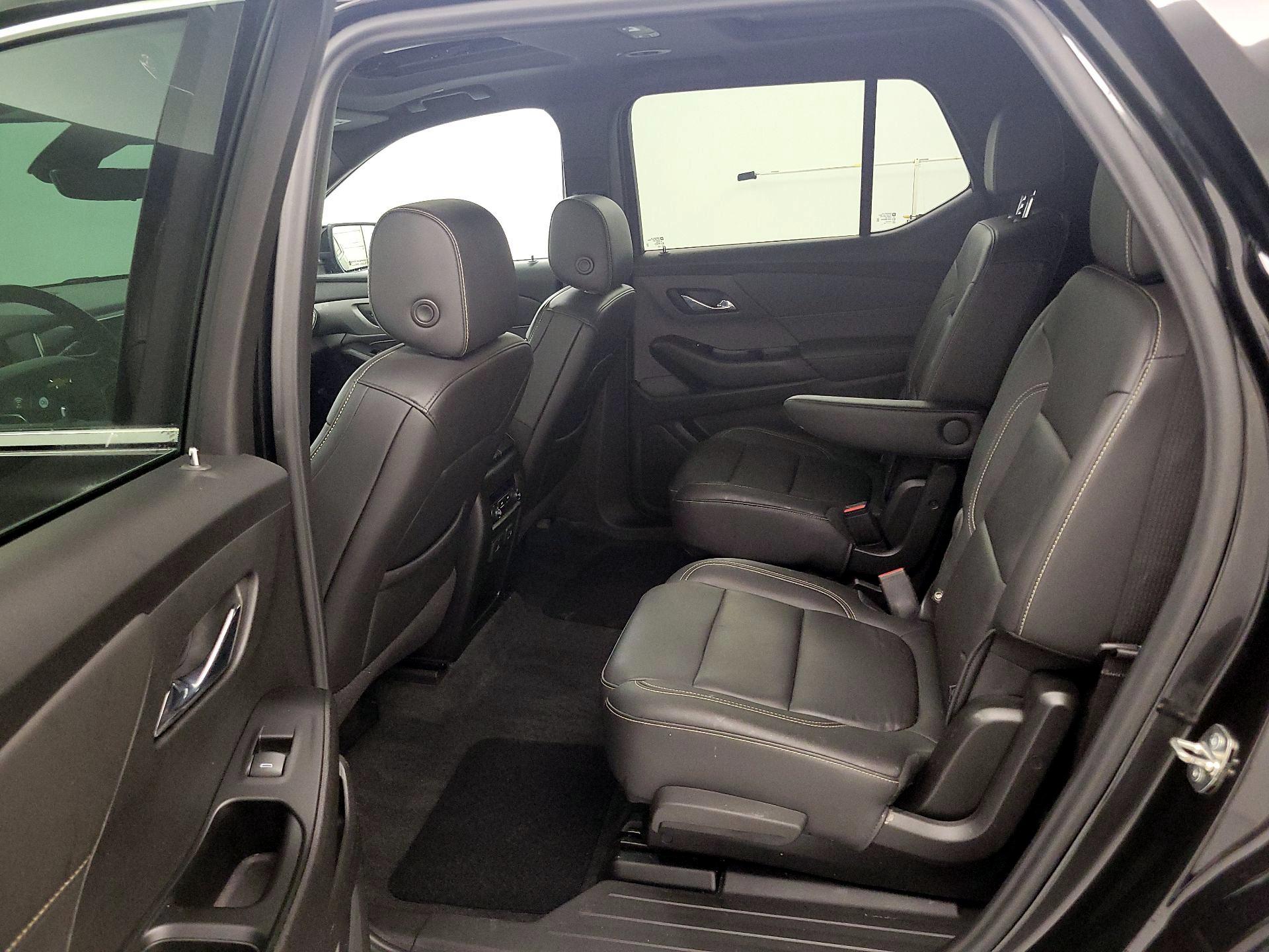 Thumbnail: 2023 Chevrolet Traverse - 20