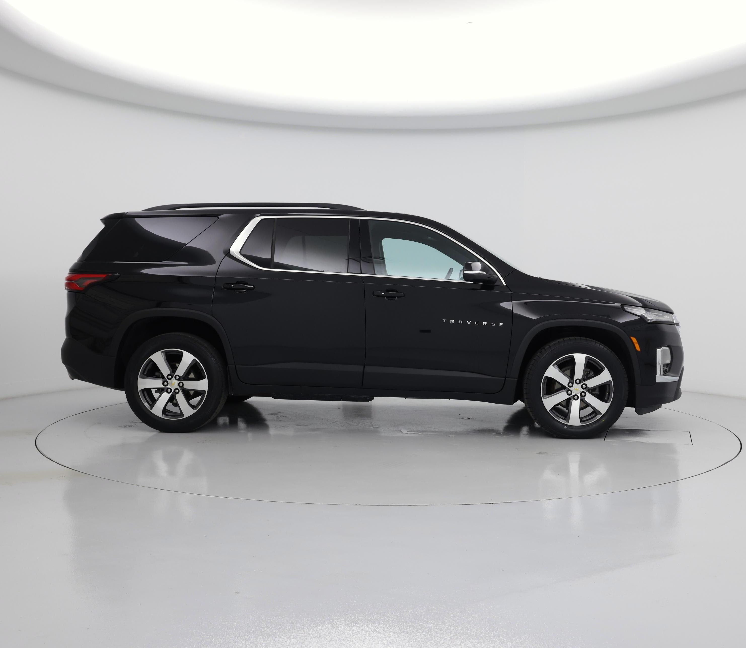 Thumbnail: 2023 Chevrolet Traverse - 7