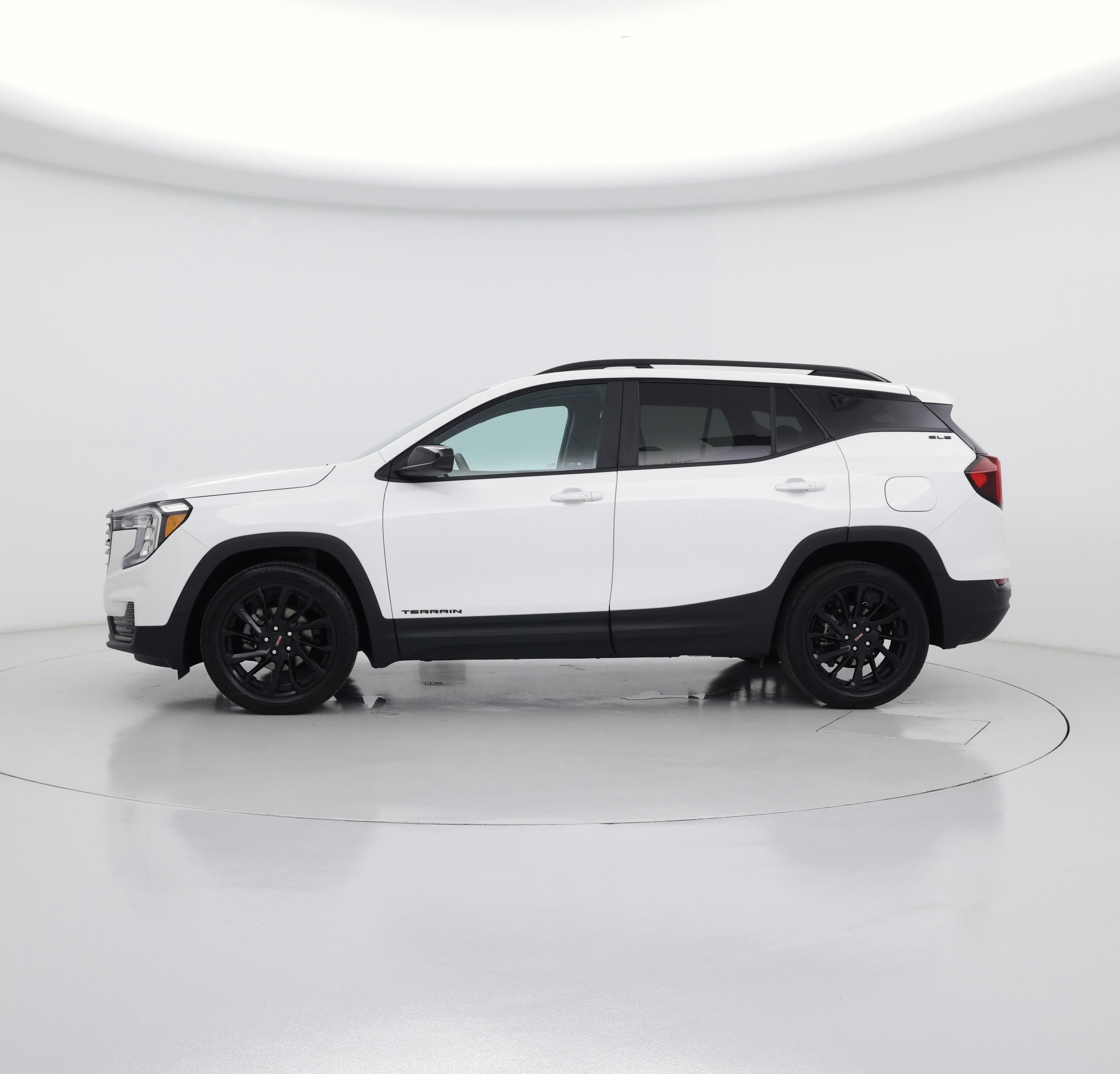 Thumbnail: 2024 GMC Terrain - 3