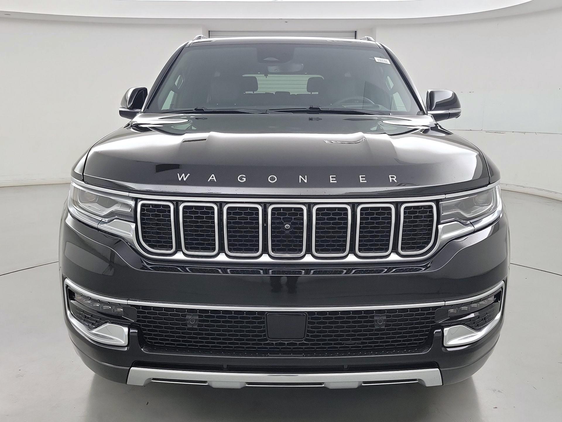 Thumbnail: 2022 Jeep Wagoneer - 2