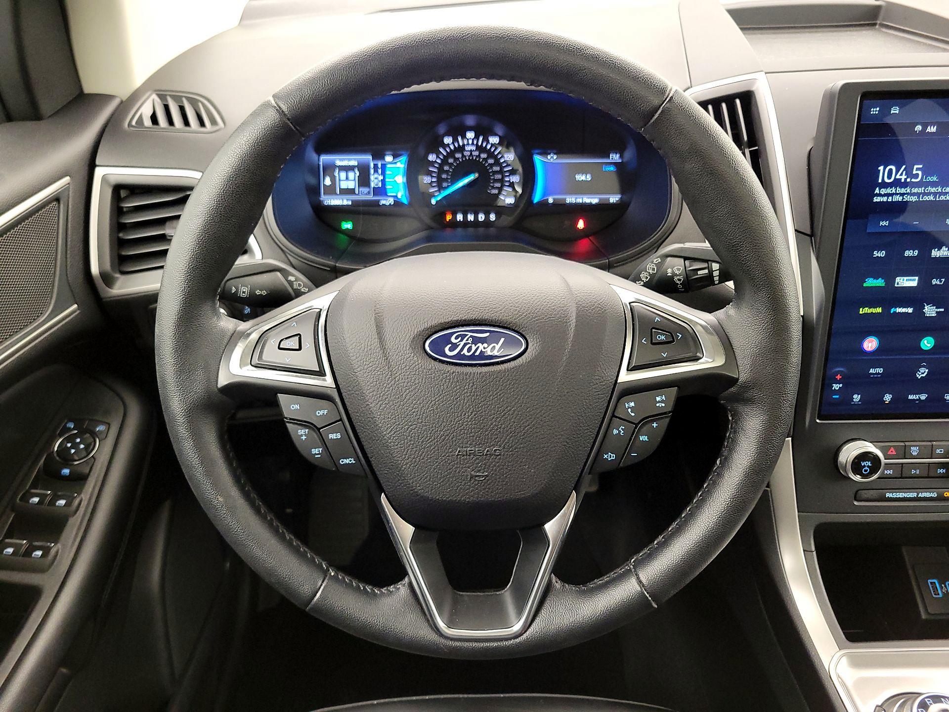 Thumbnail: 2023 Ford Edge - 10