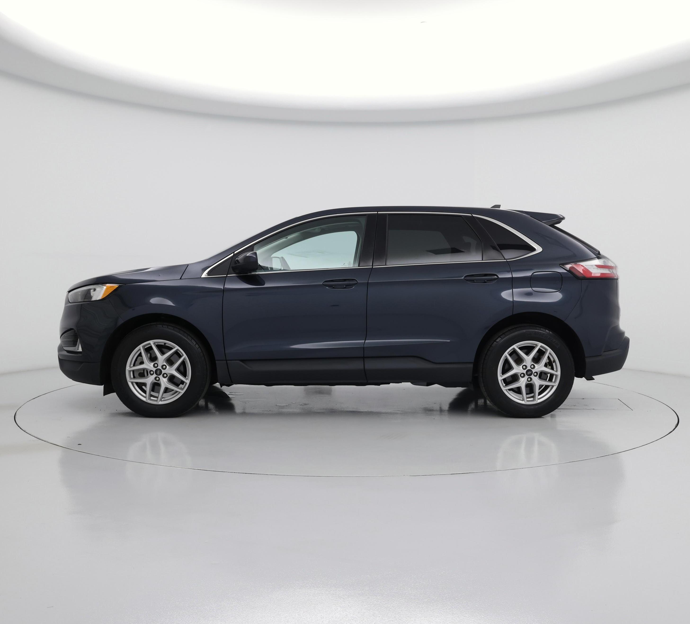 Thumbnail: 2023 Ford Edge - 3