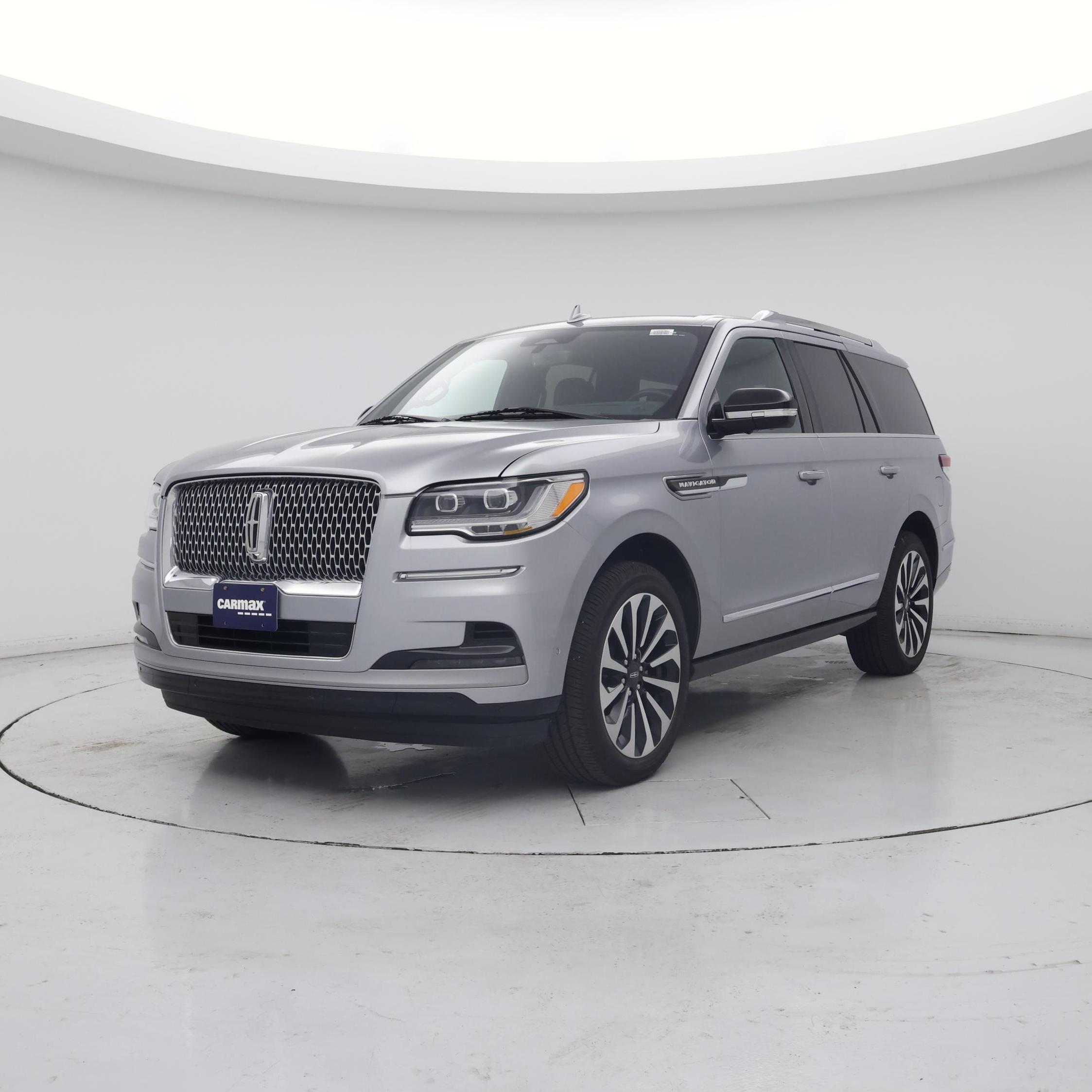 Thumbnail: 2022 Lincoln Navigator - 4