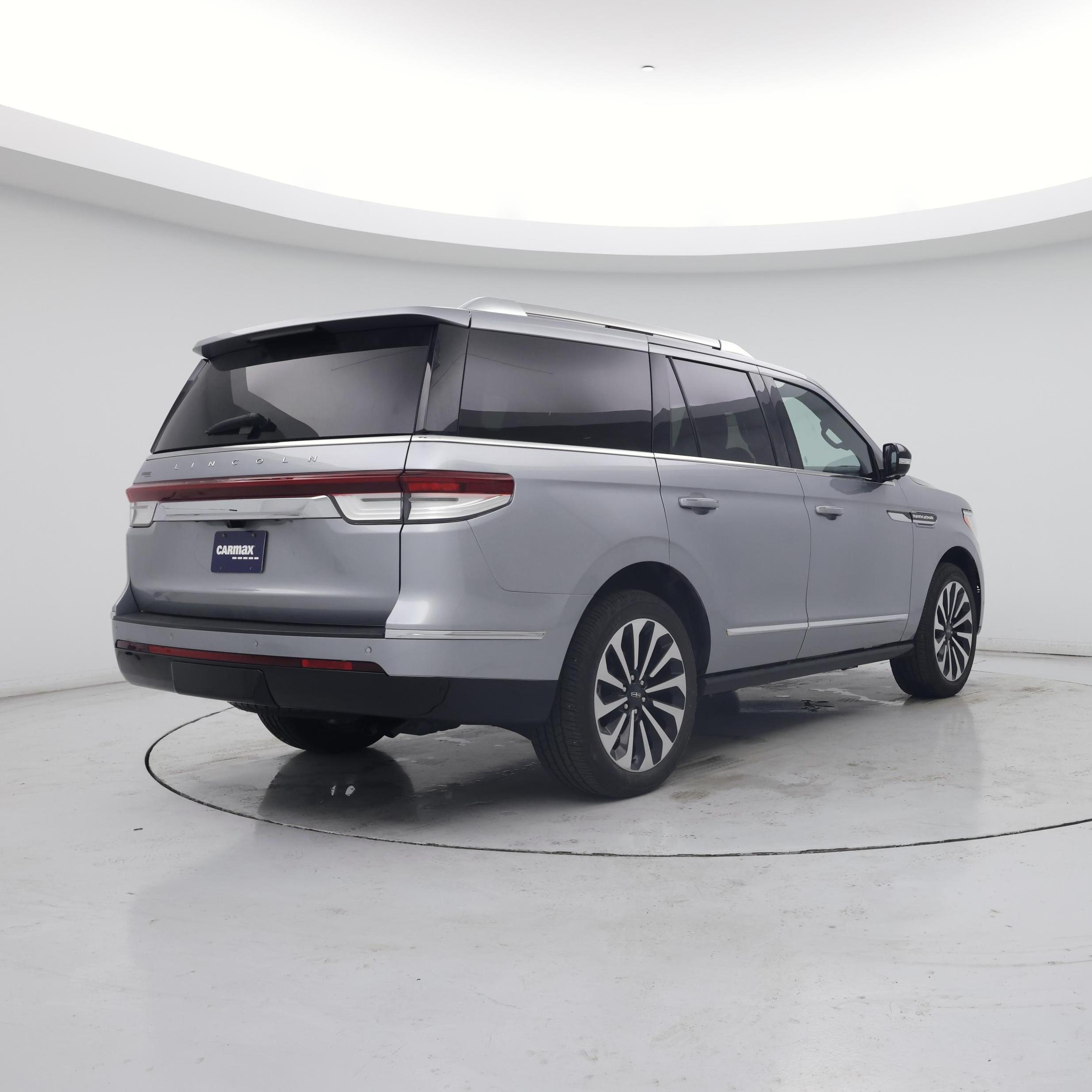 Thumbnail: 2022 Lincoln Navigator - 8