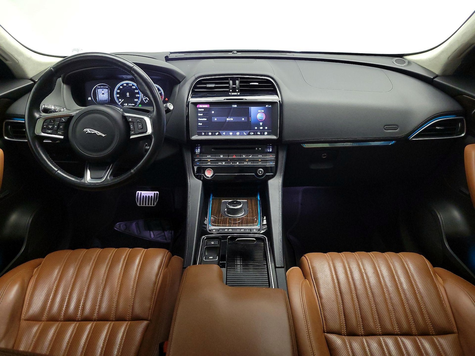 2018 Jaguar F-PACE Portfolio - Photo 10